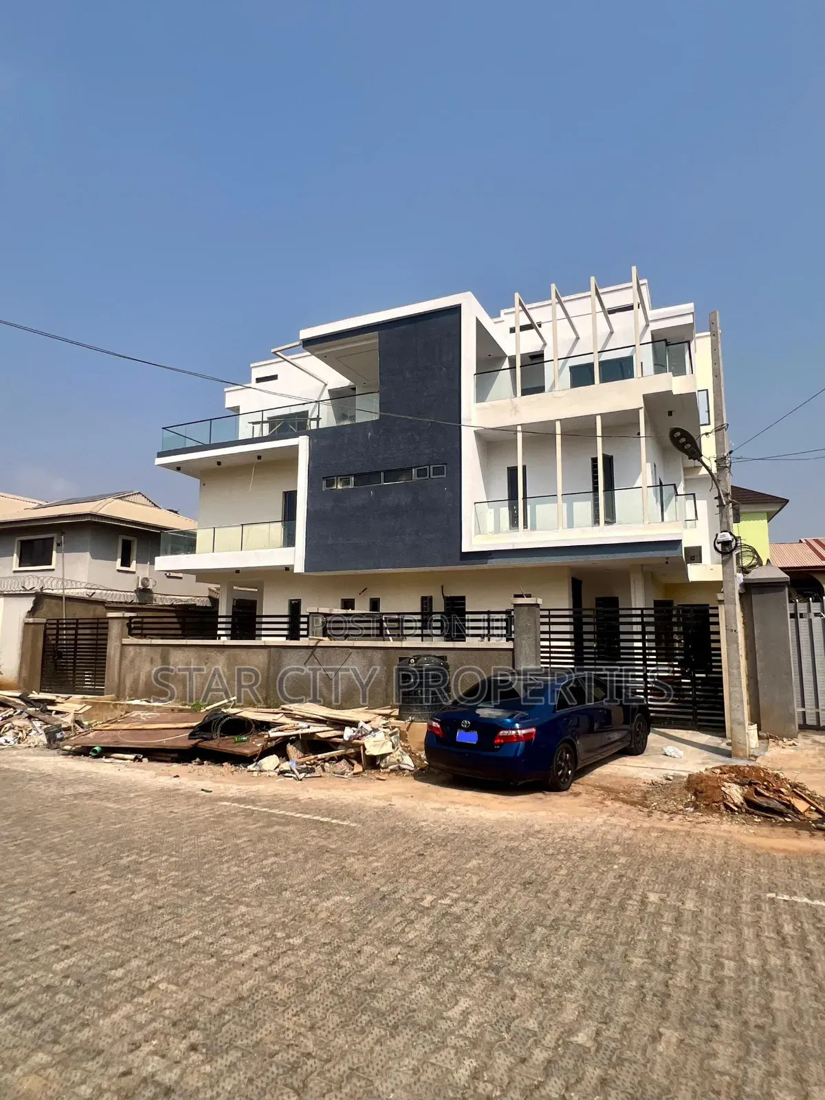 4bdrm Duplex in Magodo Gra for sale