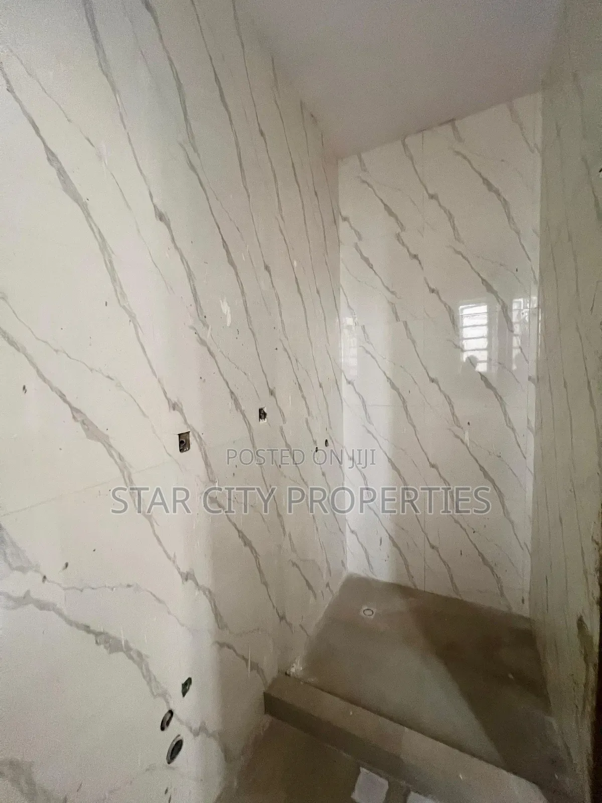 5bdrm Duplex in Omole Phase 2 for sale