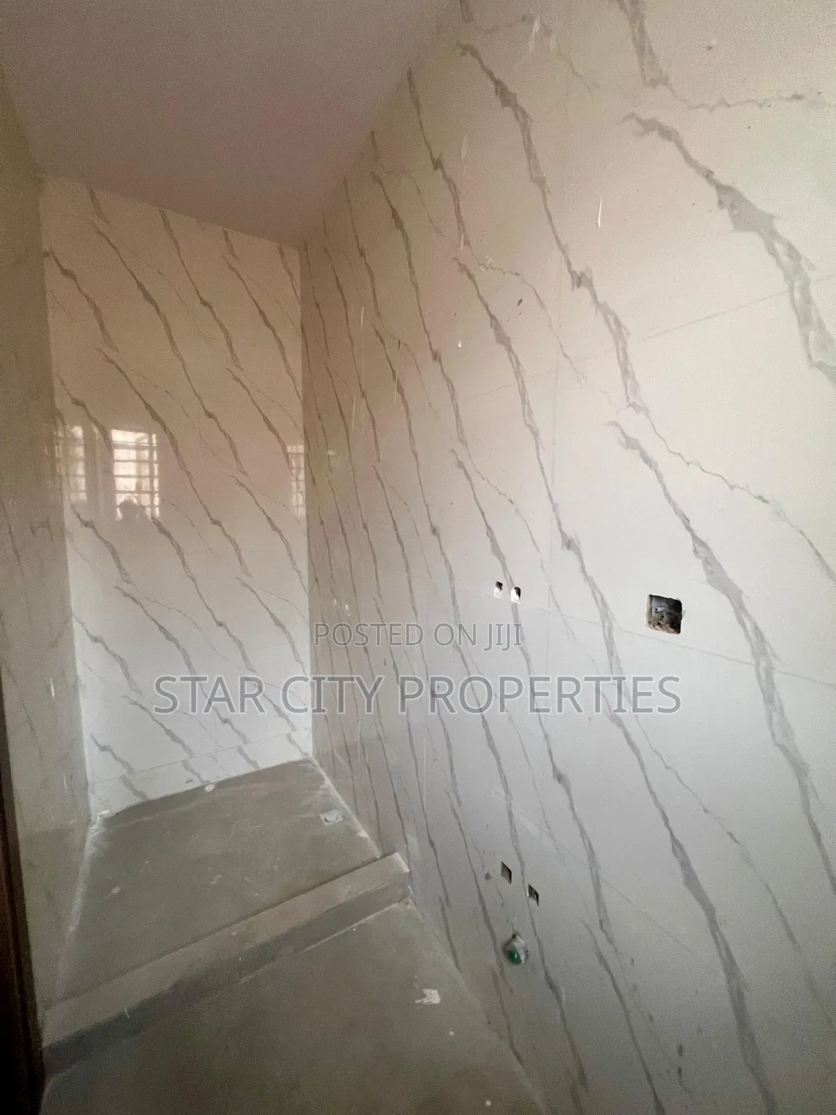 5bdrm Duplex in Omole Phase 2 for sale