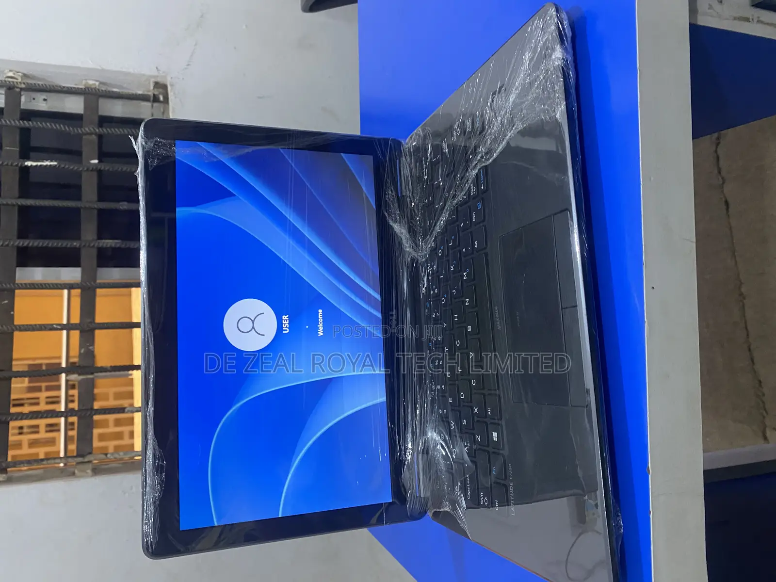 Laptop Dell Latitude E7270 8GB Intel Core I7 SSD 256GB
