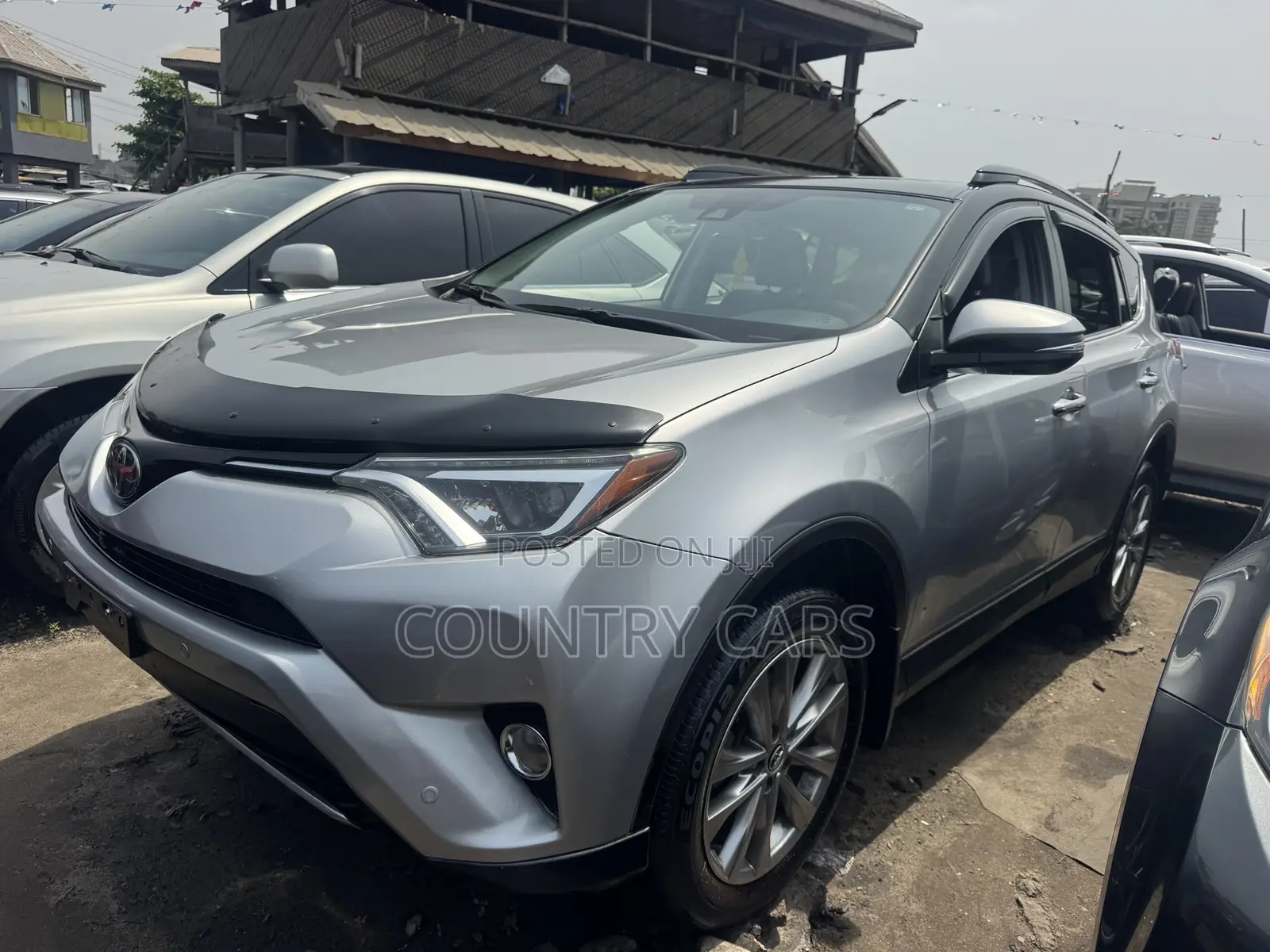 Toyota RAV4 Platinum AWD (2.5L 4cyl 6A) 2017 Silver