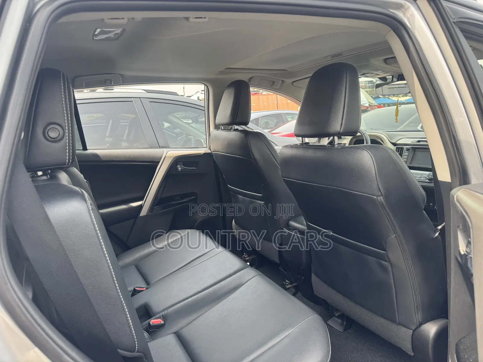 Toyota RAV4 Platinum AWD (2.5L 4cyl 6A) 2017 Silver
