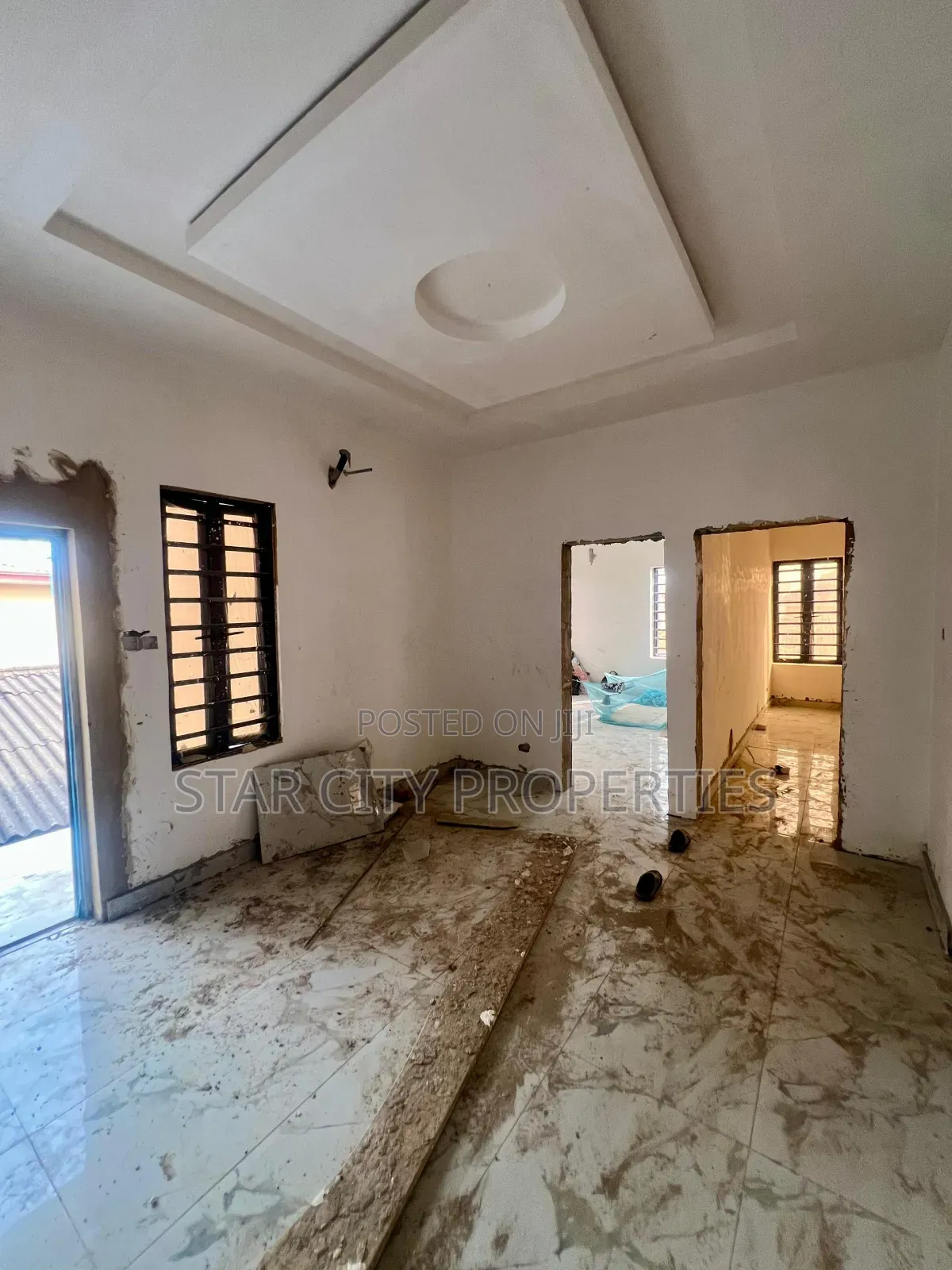 5bdrm Duplex in Omole 2 Lagos for sale