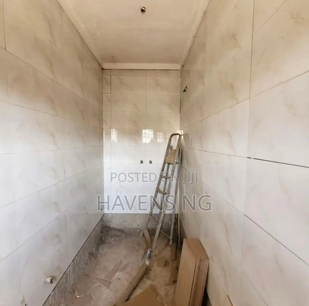 5bdrm Duplex in Jabi for sale