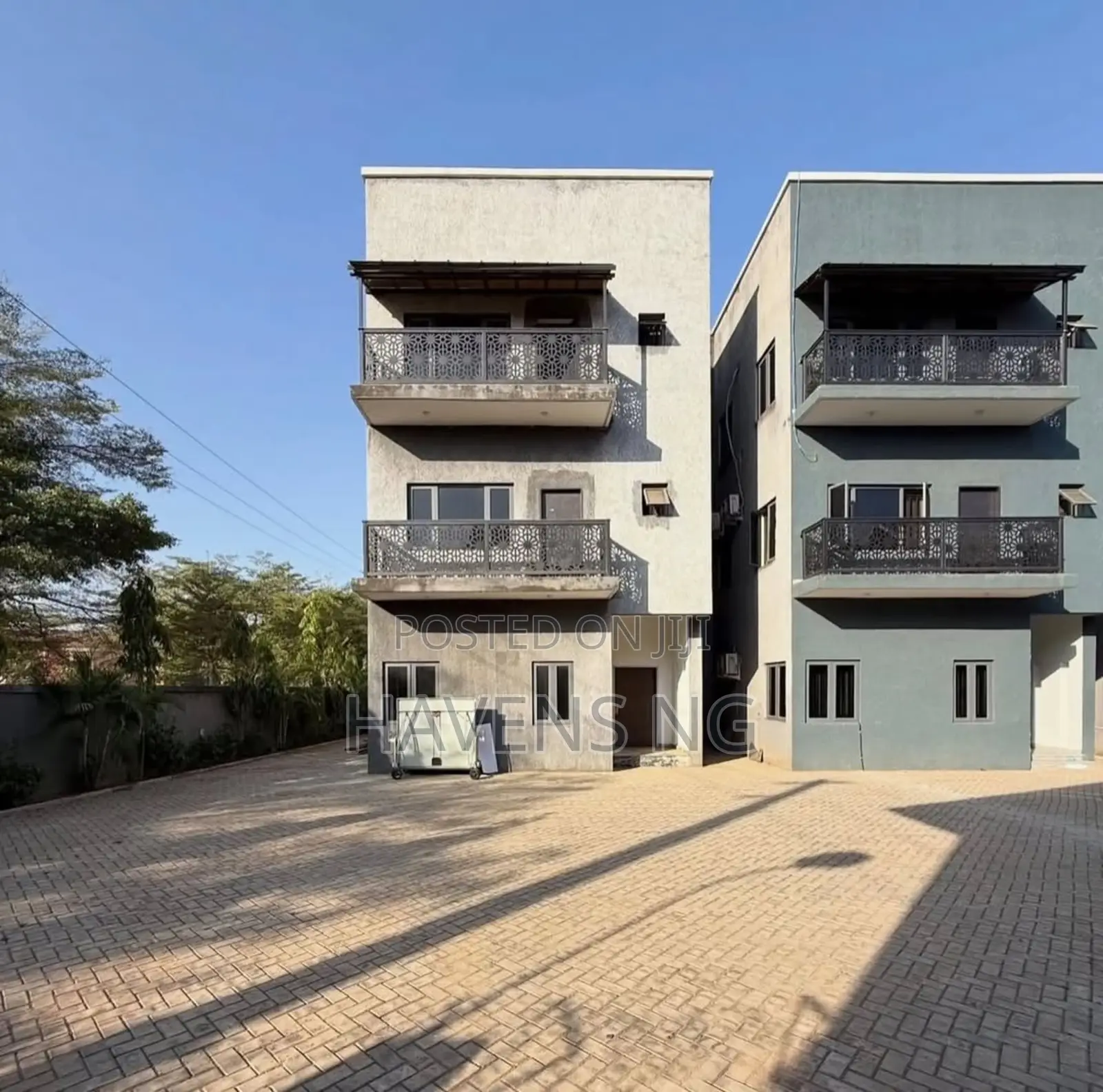 4bdrm Duplex in Apo Resettlement for sale