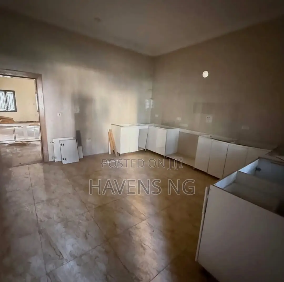 4bdrm Duplex in Apo Resettlement for sale