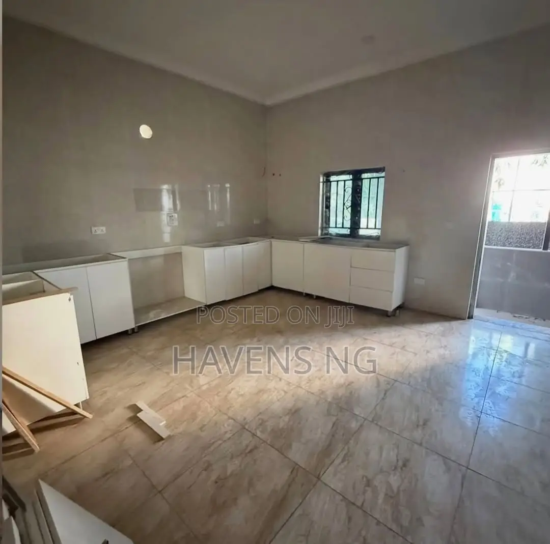 4bdrm Duplex in Apo Resettlement for sale