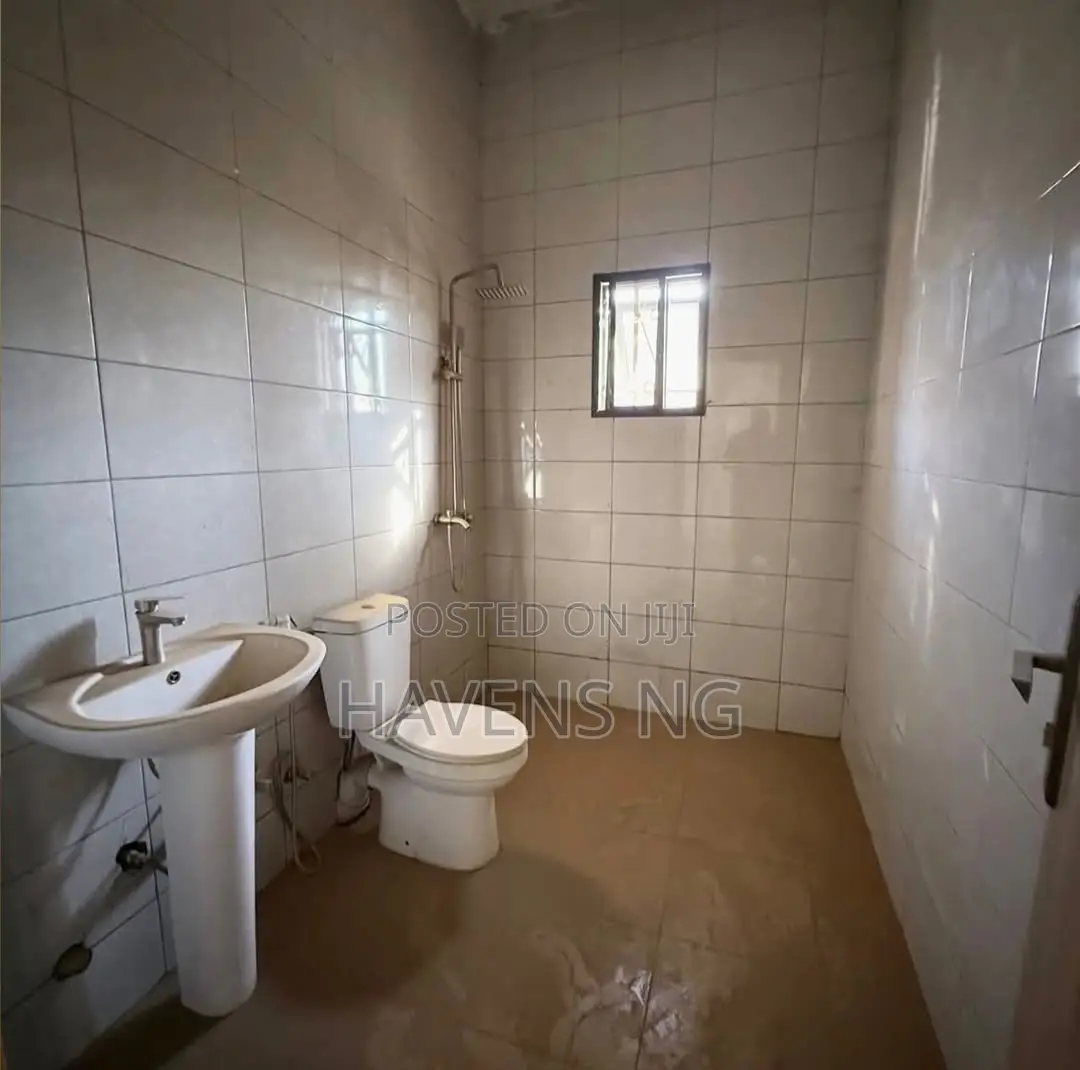 4bdrm Duplex in Apo Resettlement for sale