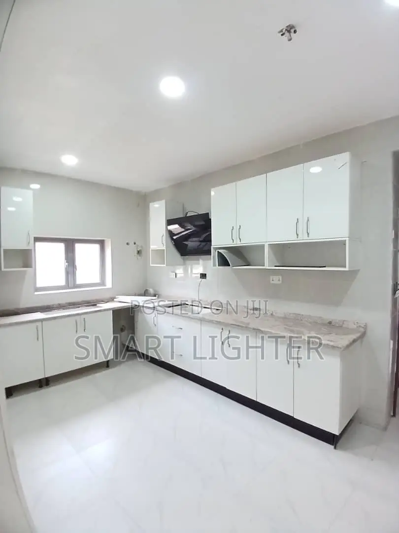 3bdrm Block of Flats in Wuye for sale