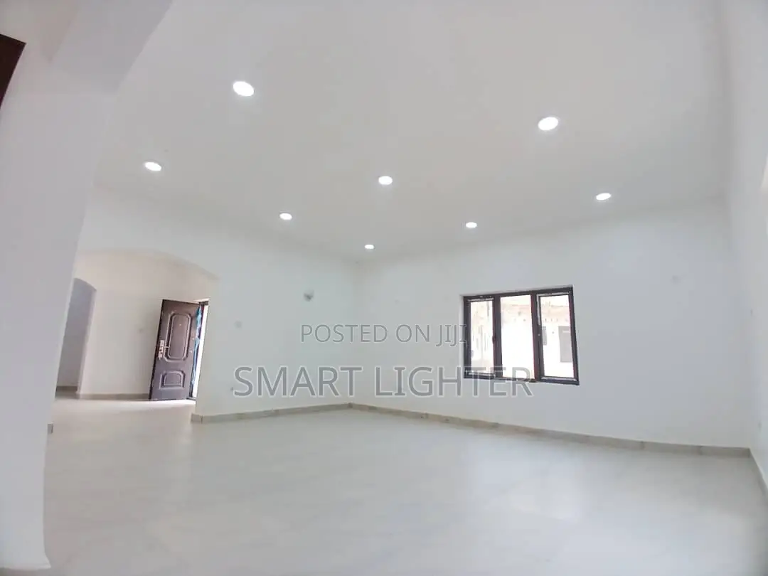 3bdrm Block of Flats in Wuye for sale