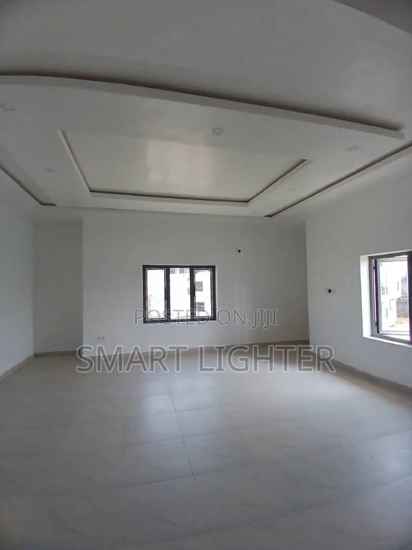 3bdrm Block of Flats in Wuye for sale