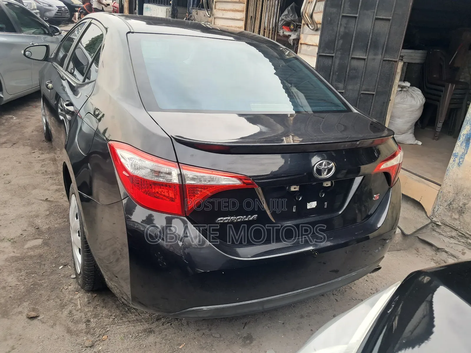 Toyota Corolla S 4dr Sedan (1.8L 4cyl CVT) 2016 Black