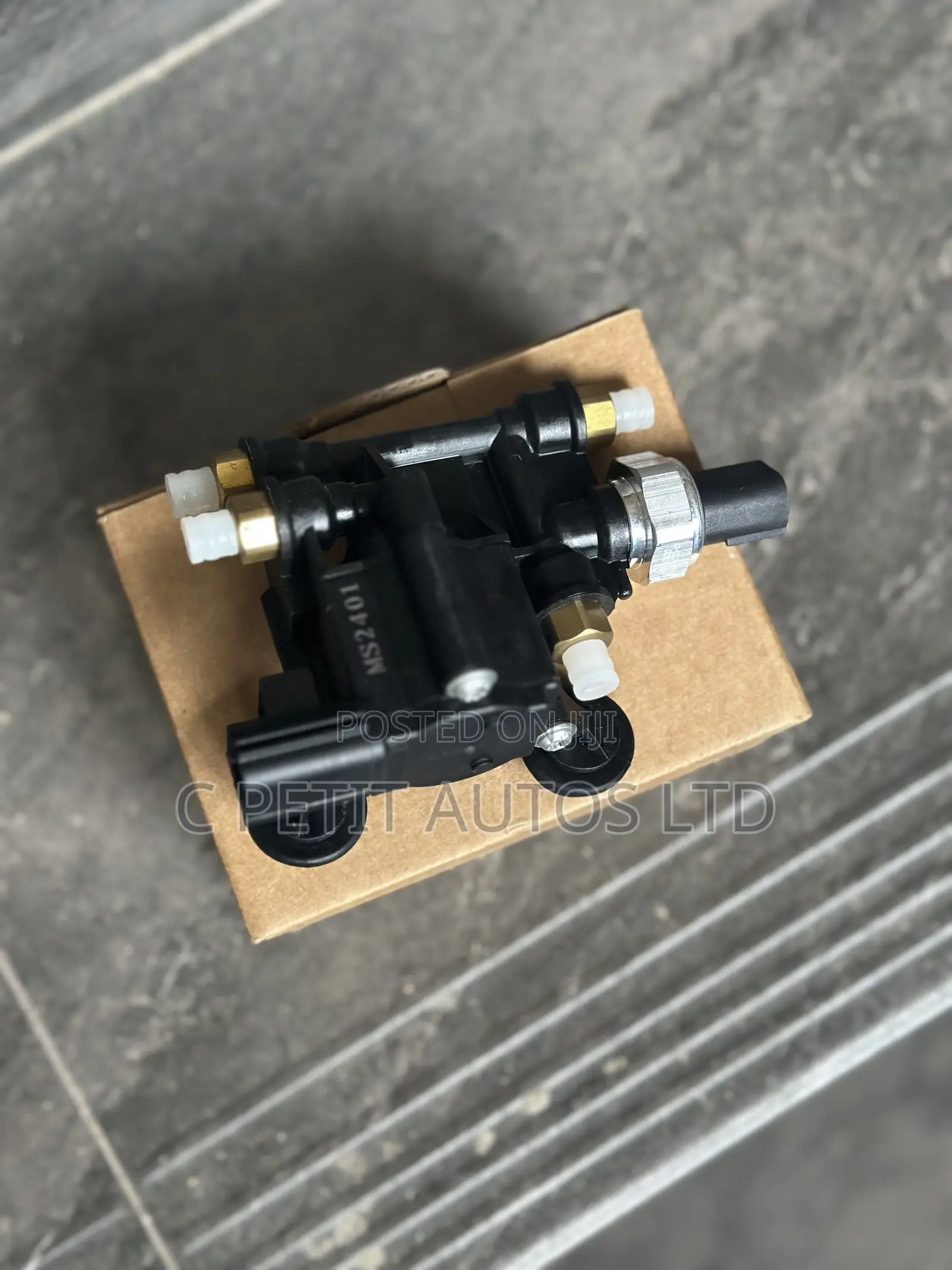 Valve Corner Block Range Rover Middle