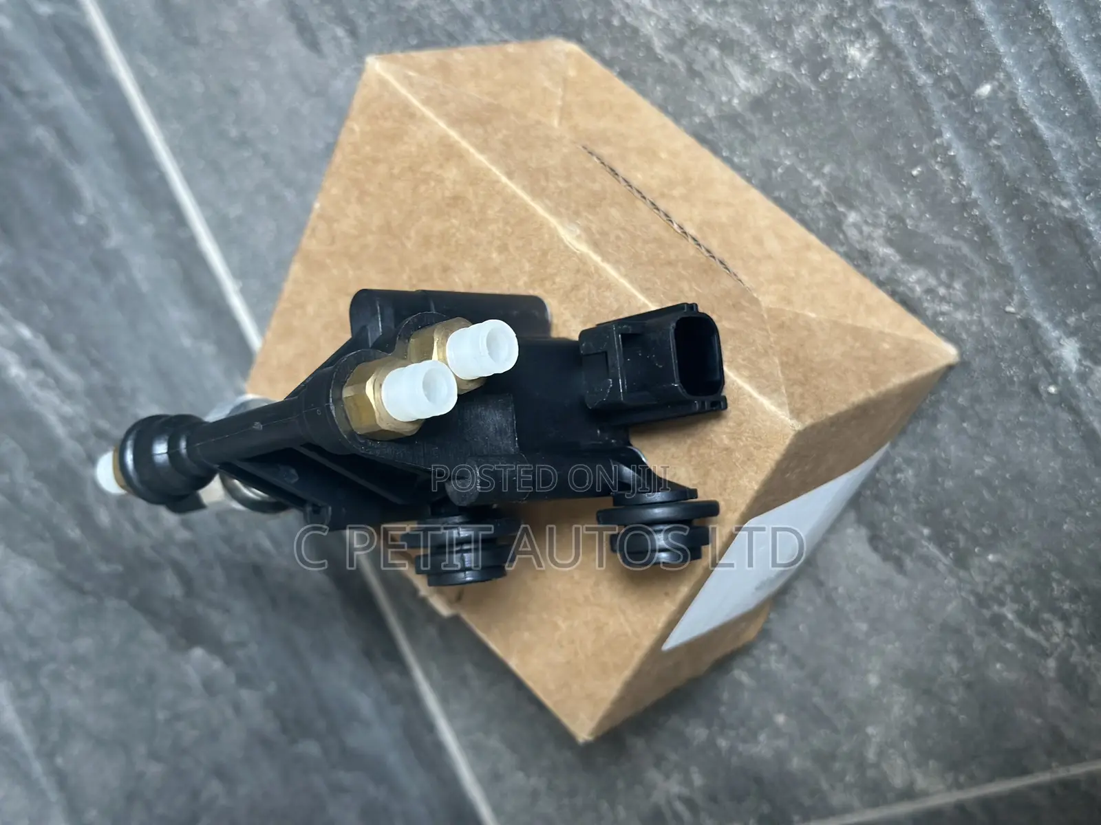 Valve Corner Block Range Rover Middle