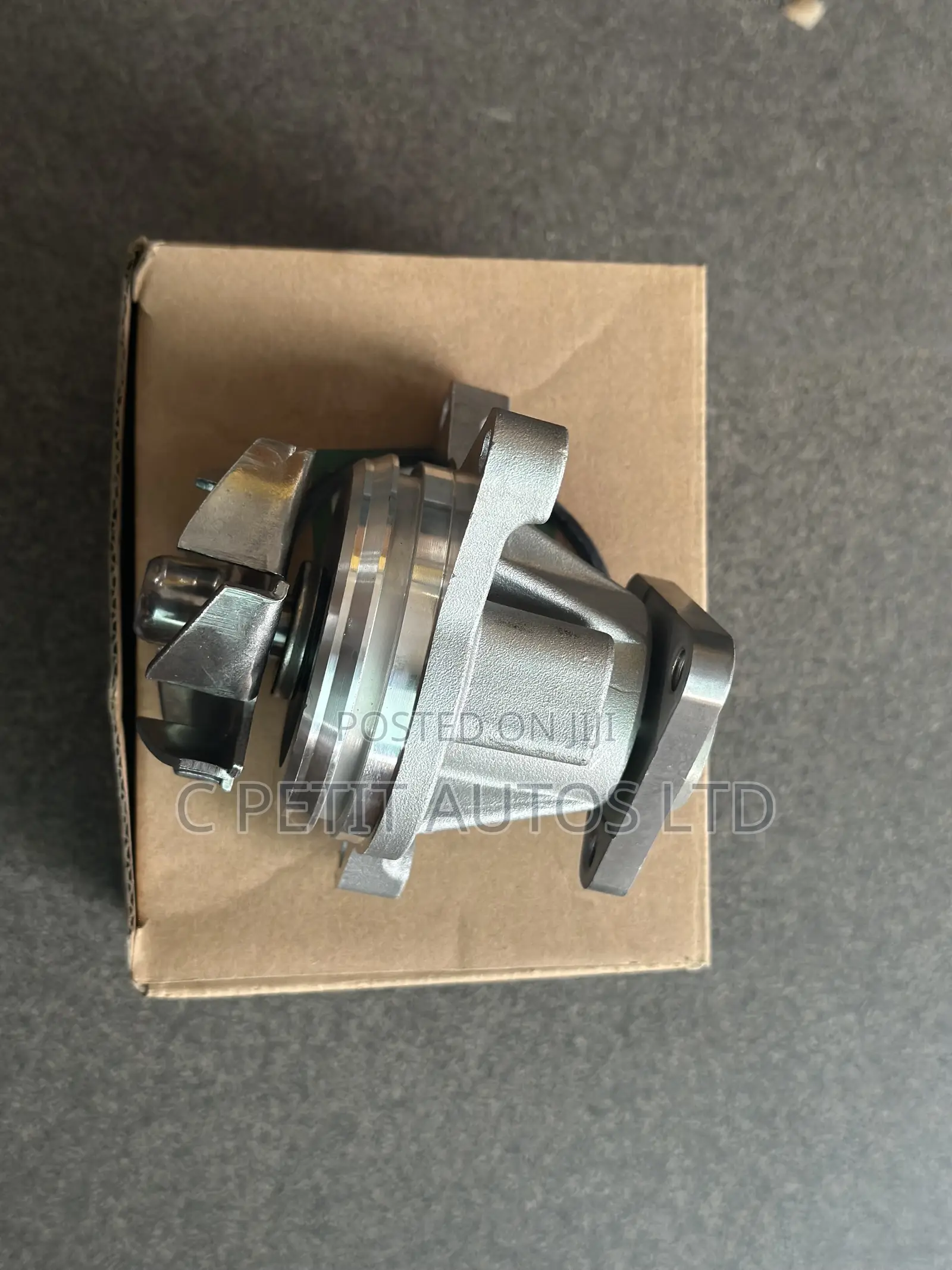 Water Pump Range Rover Evoque 2012