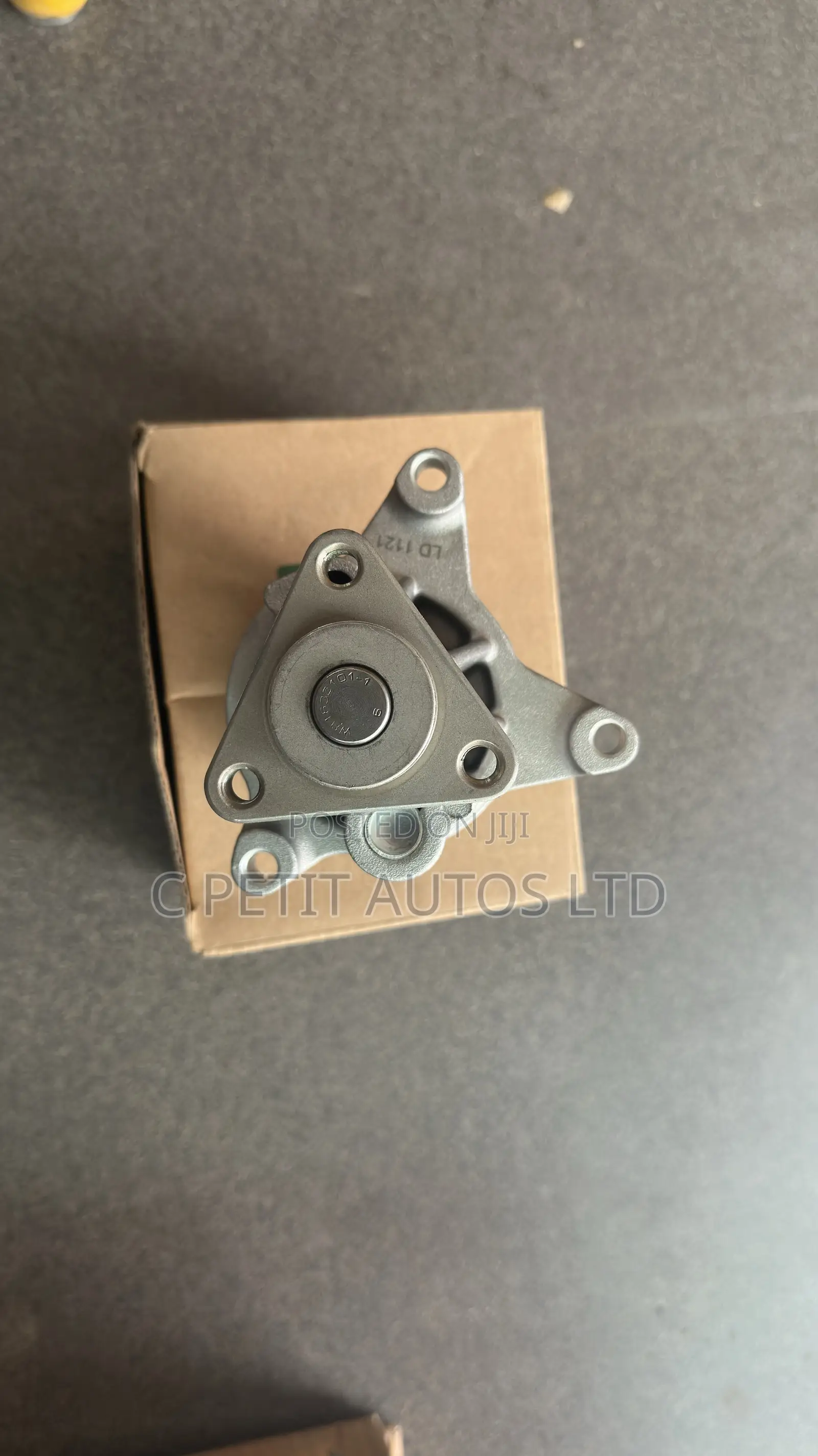 Water Pump Range Rover Evoque 2012