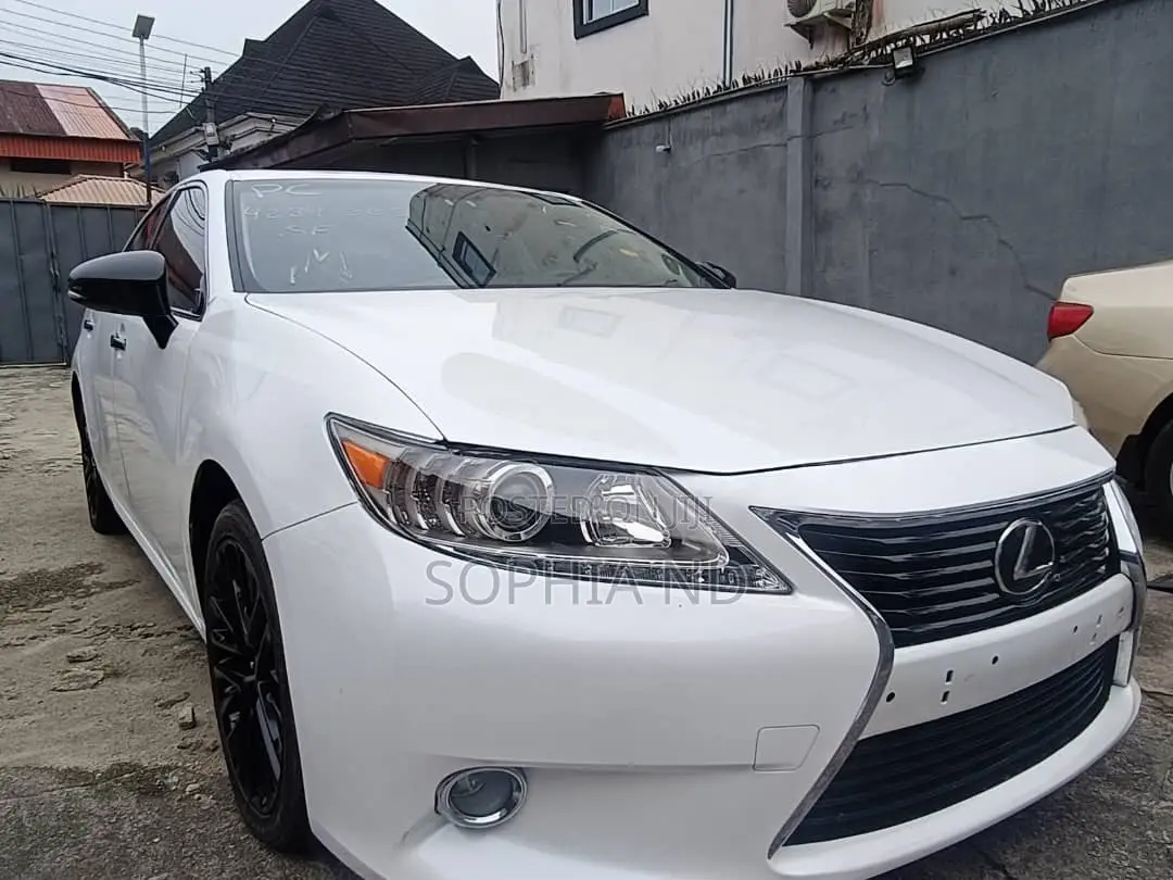 Lexus ES 2014 White