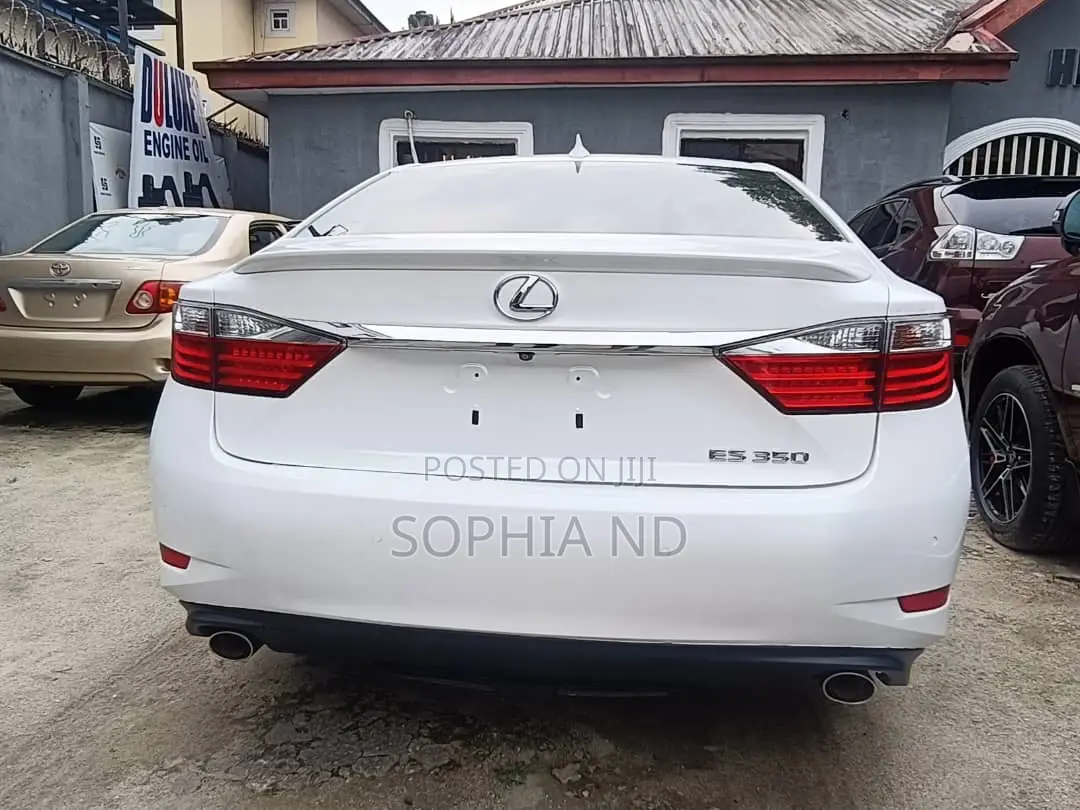Lexus ES 2014 White