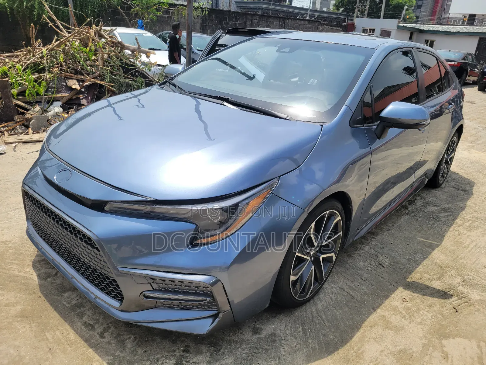 Toyota Corolla XSE 2020 Blue