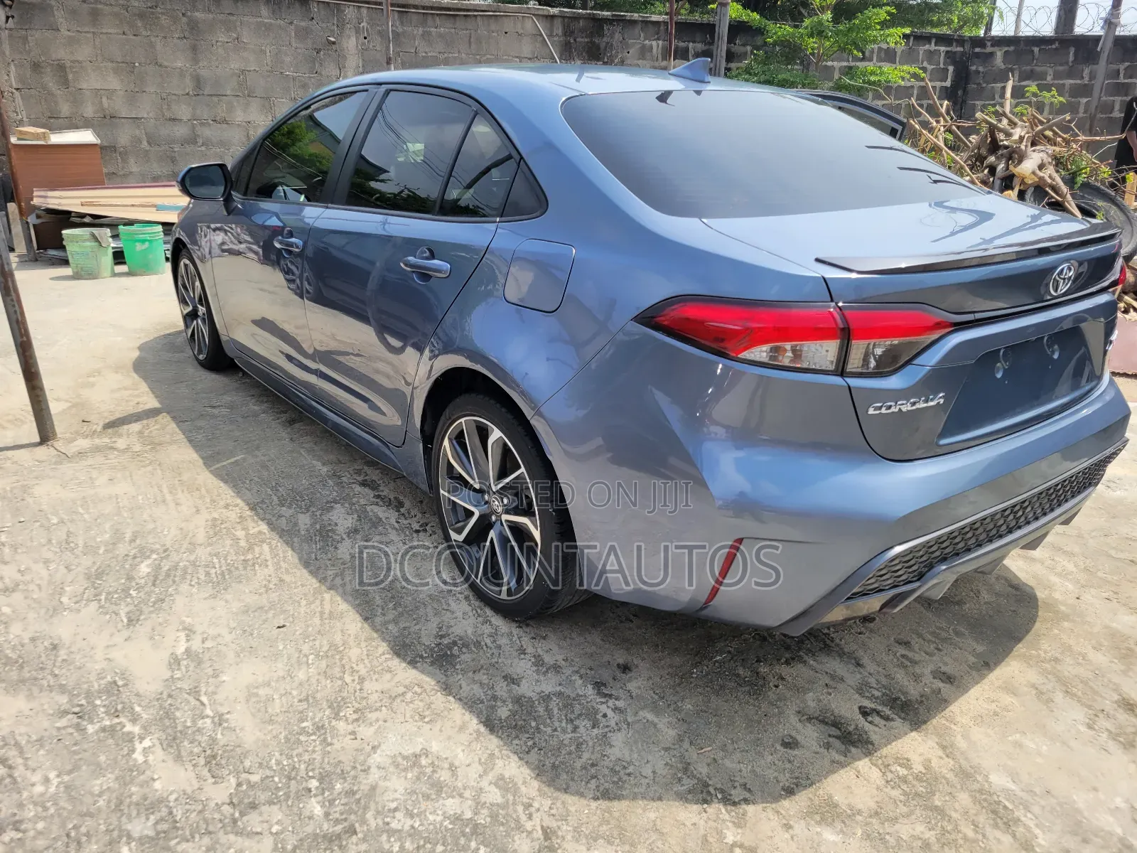 Toyota Corolla XSE 2020 Blue