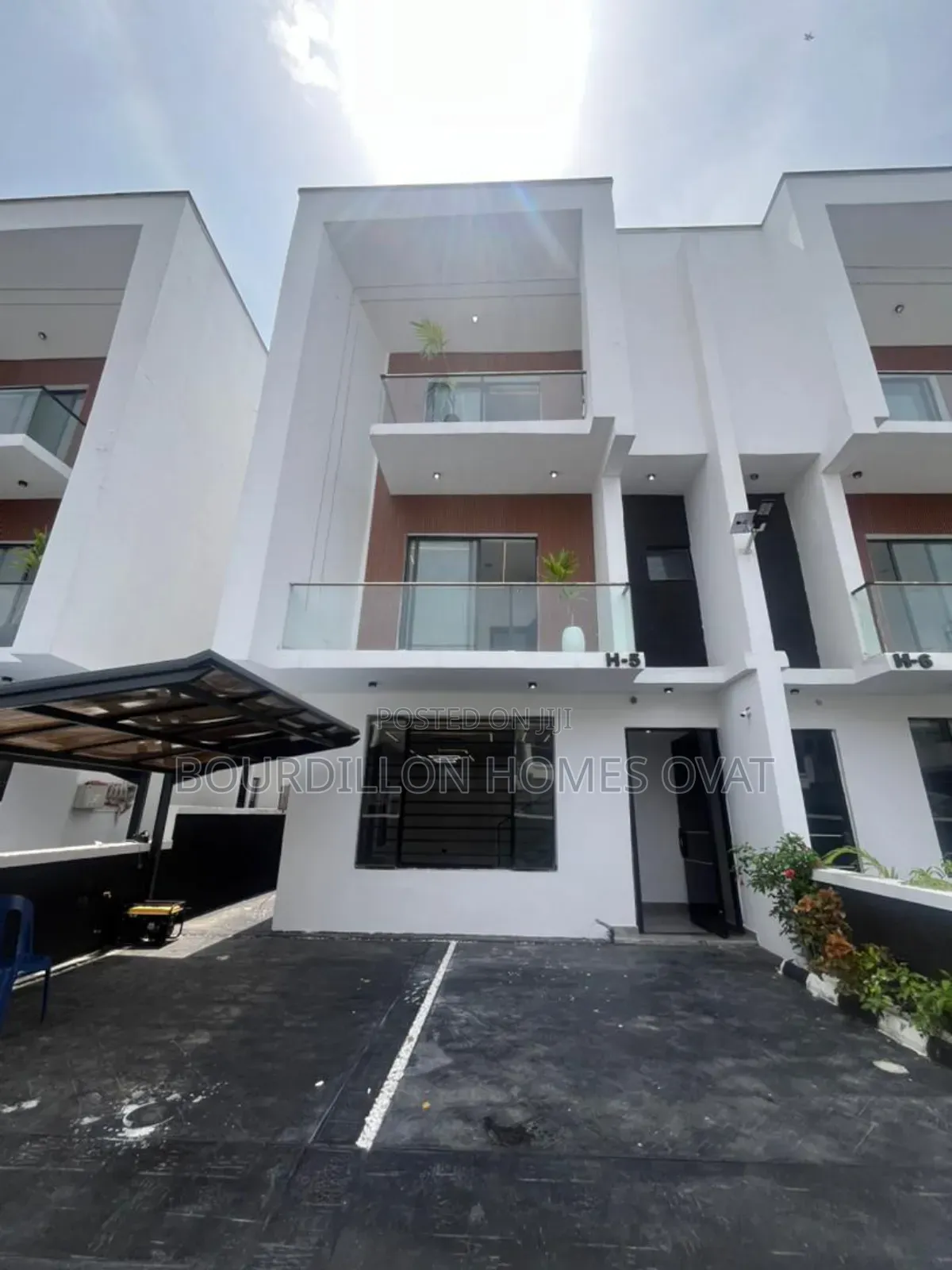 4bdrm Duplex in Orchid Road, Lekki for sale