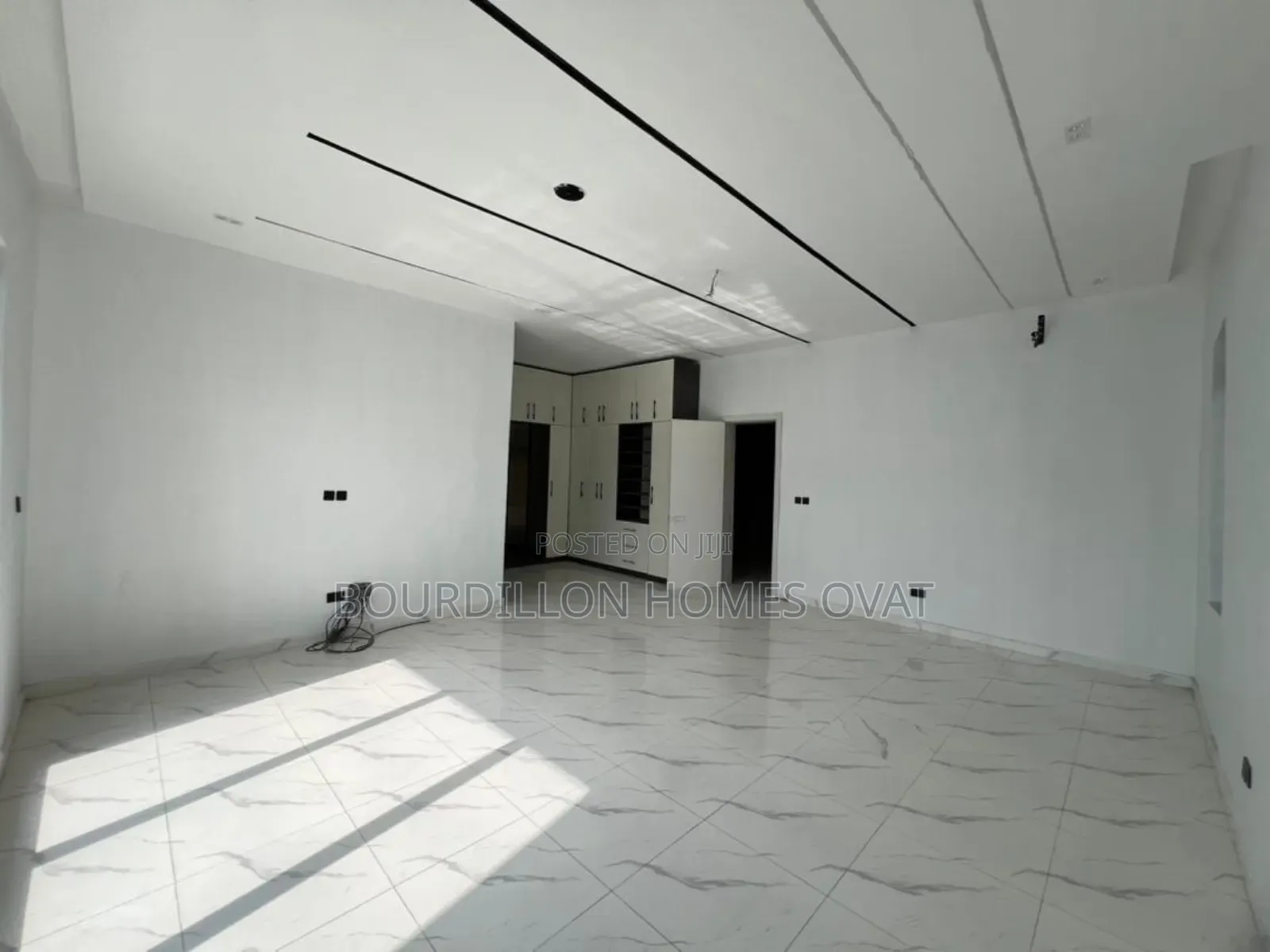 5bdrm Duplex in Ajah Lekki Lagos for sale