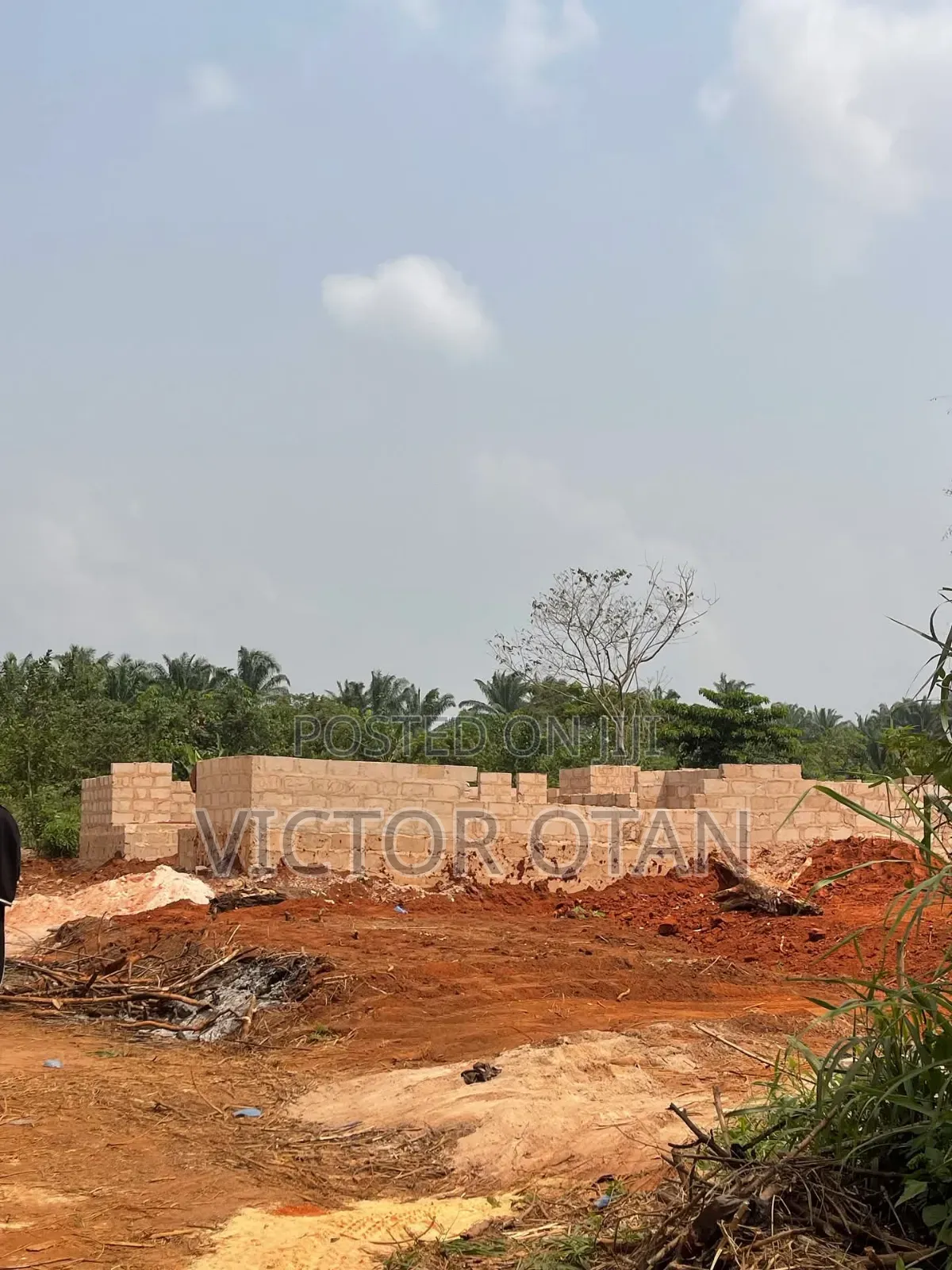 One Plot of Land in a Choice Area in Benin