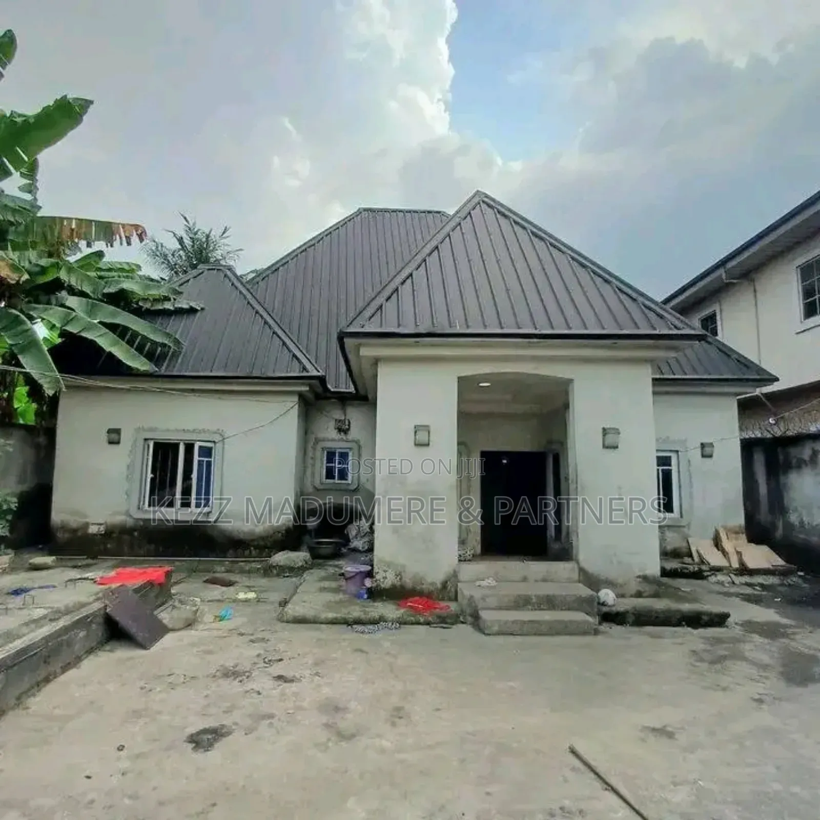 6bdrm Bungalow in Rumuodomaya, Port, Ruuodomaya for sale