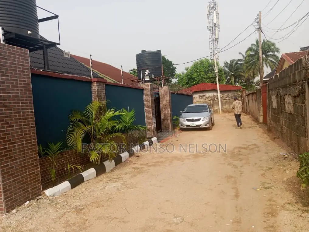 4bdrm Bungalow in World Bank Housing, Owerri for sale