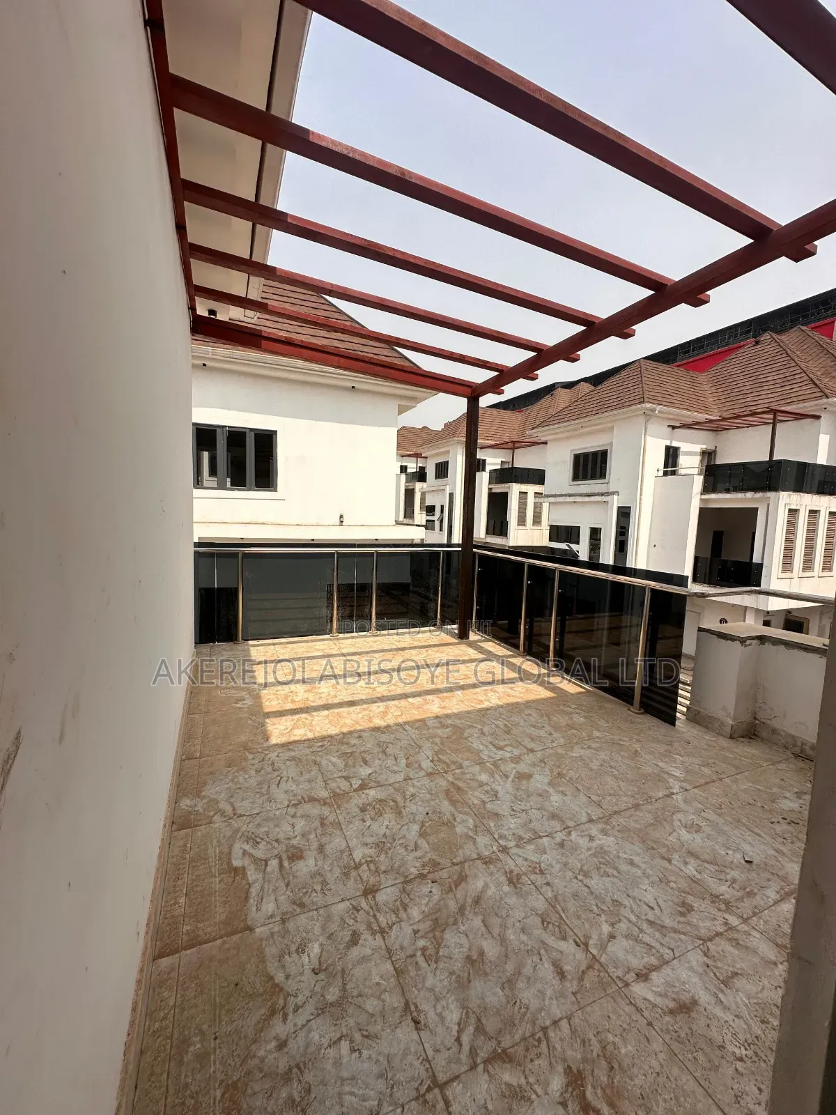 5bdrm Duplex in Guzape, Abuja for sale