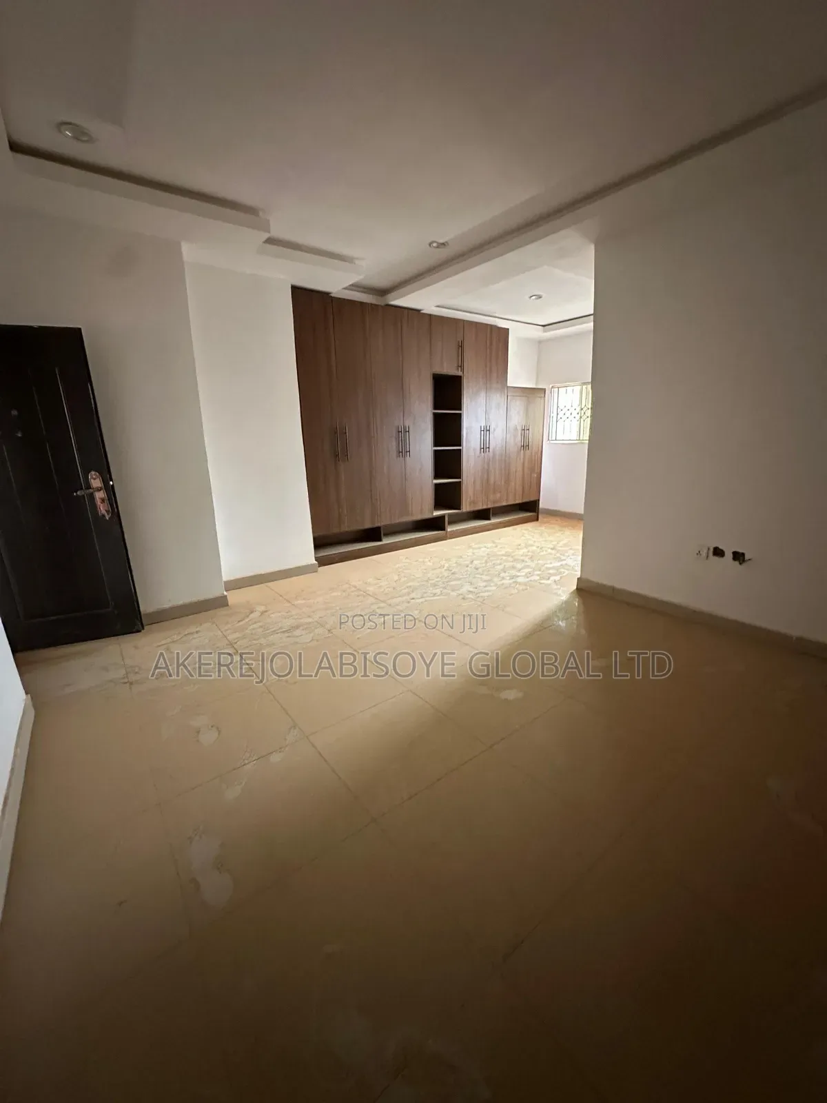 4bdrm Penthouse in In An Estate for rent