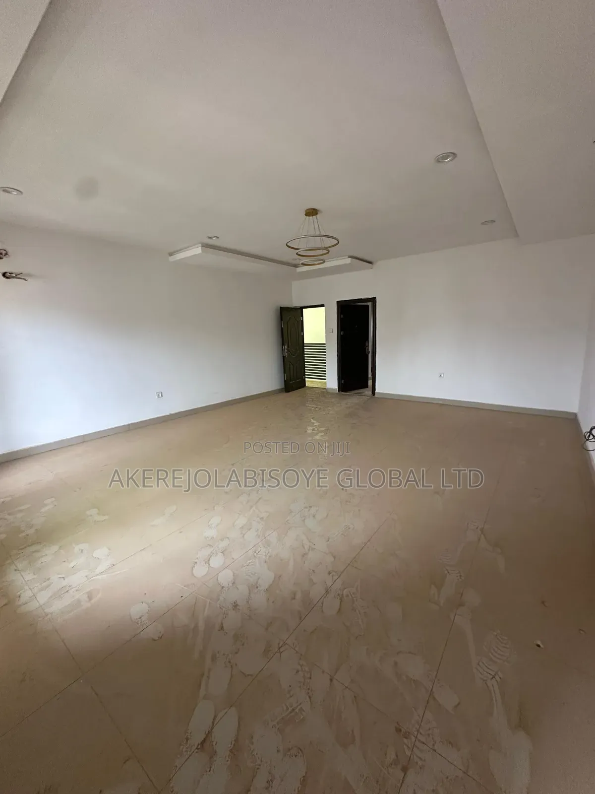 4bdrm Penthouse in In An Estate for rent