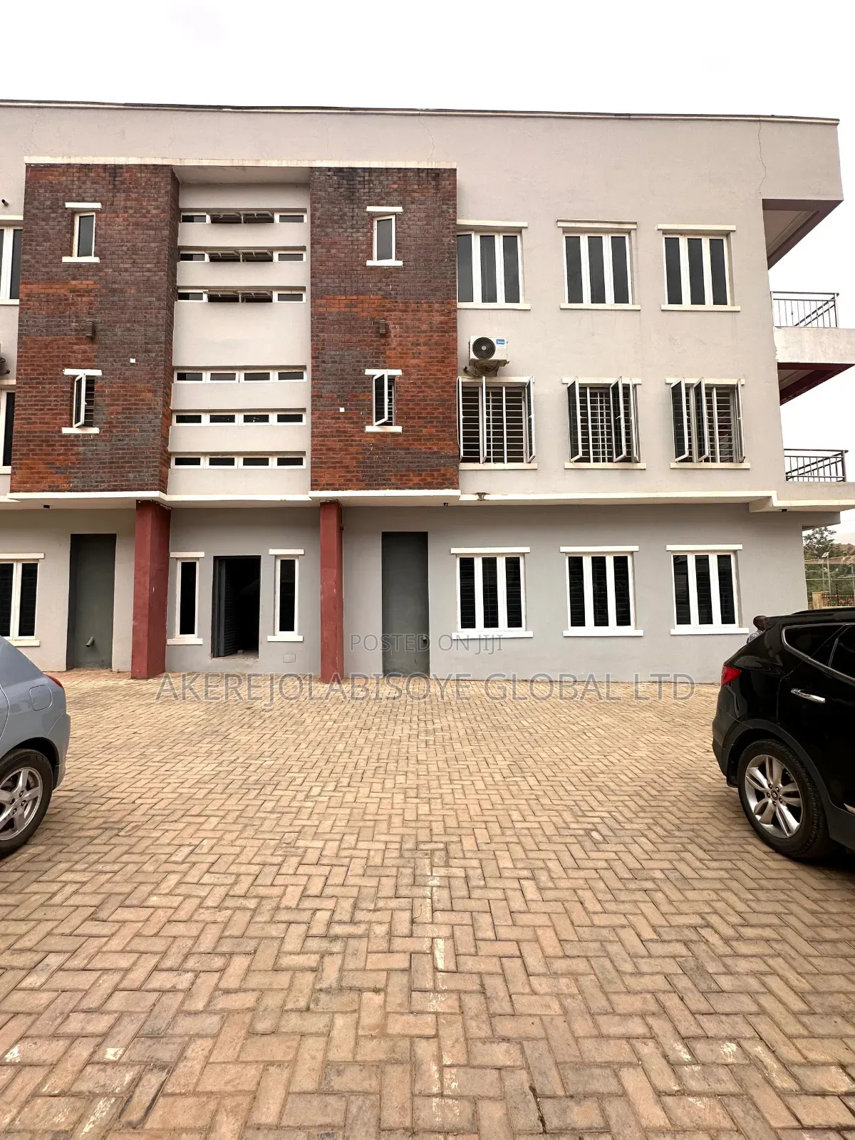 3bdrm Apartment in Jahi Gilmore, Abuja for rent