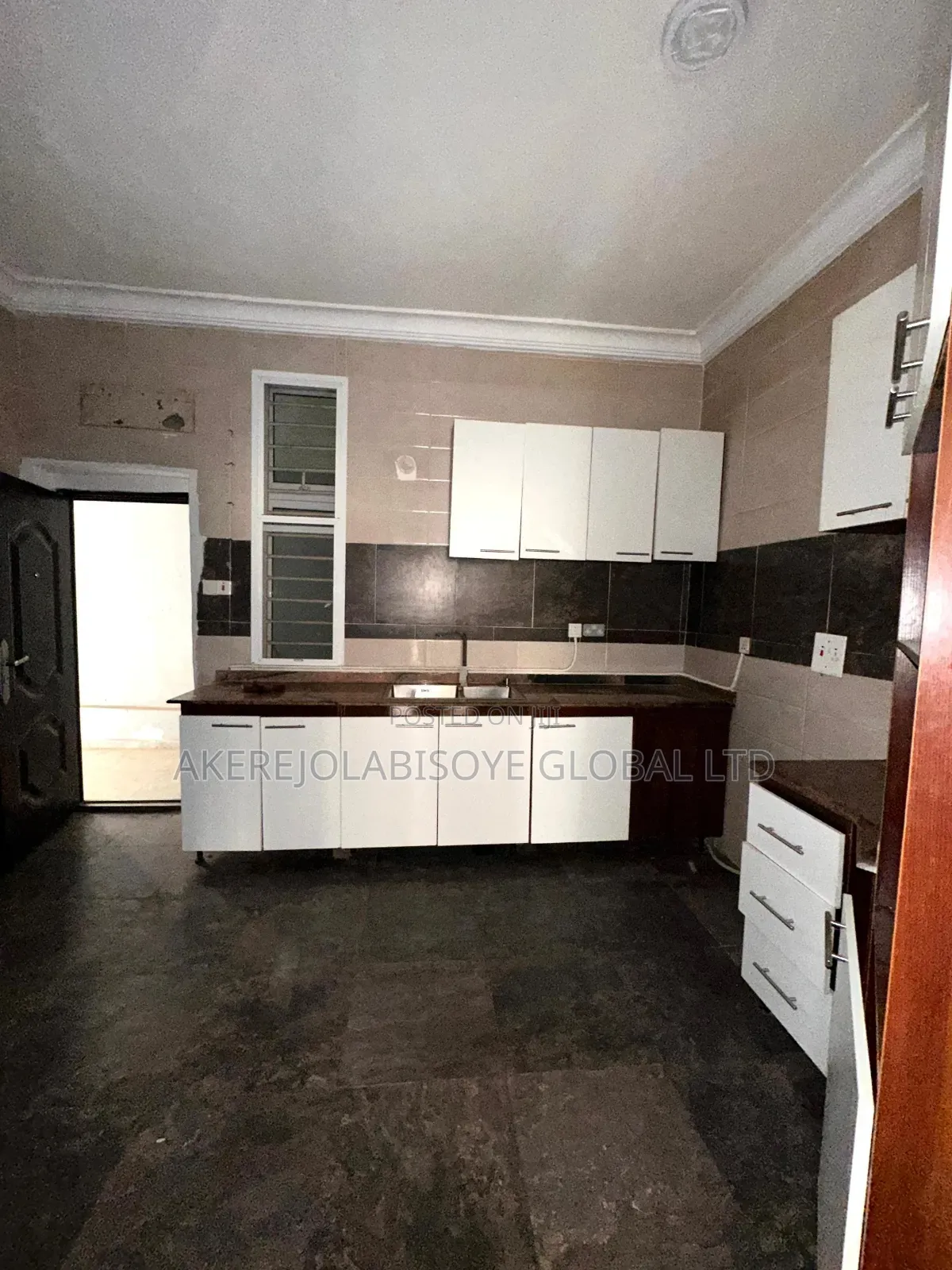 3bdrm Apartment in Jahi Gilmore, Abuja for rent