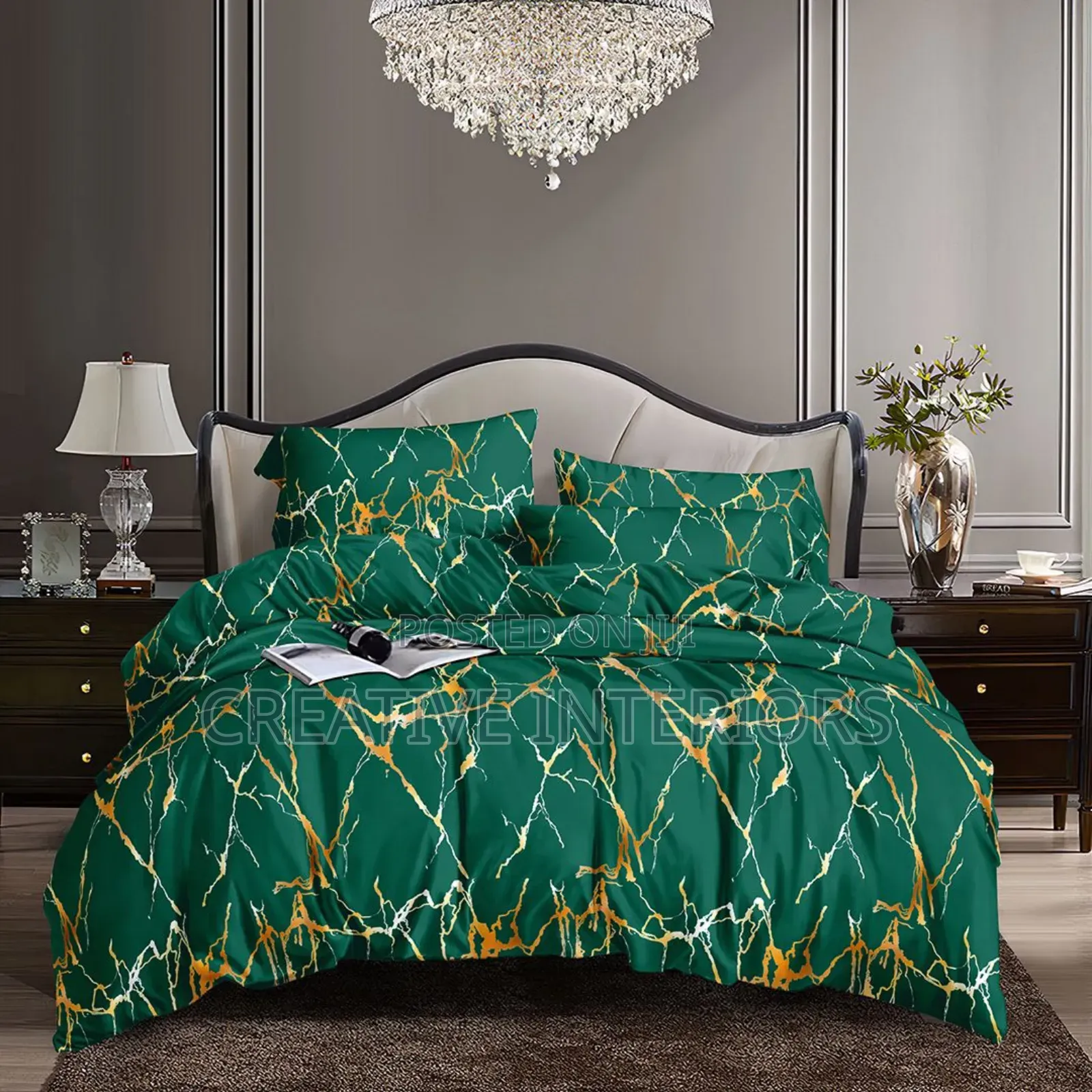 6by6 Duvet With 4 Pillow Case and Bedspread