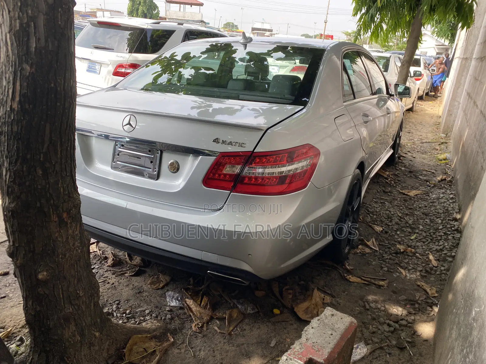 Mercedes-Benz E350 Base 4Matic Sedan AWD (3.5L 6cyl 7A) 2011 Silver