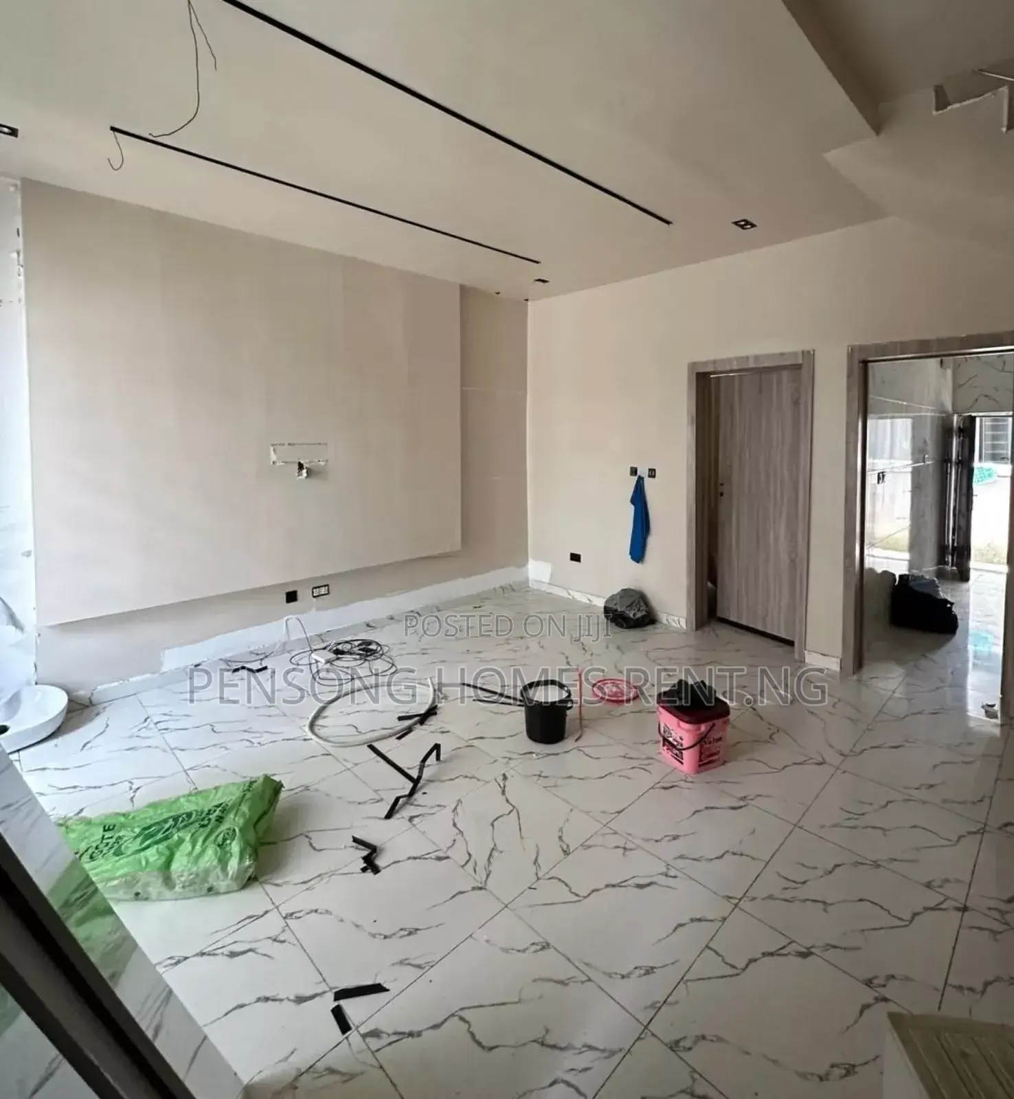 4bdrm Duplex in Ikota for rent