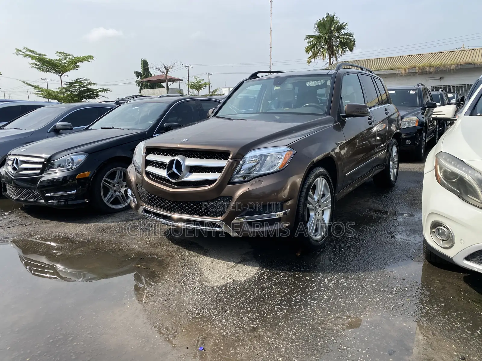 Mercedes-Benz GLK-Class Base GLK 350 4dr AWD 4MATIC (3.5L 6cyl 7A) 2015