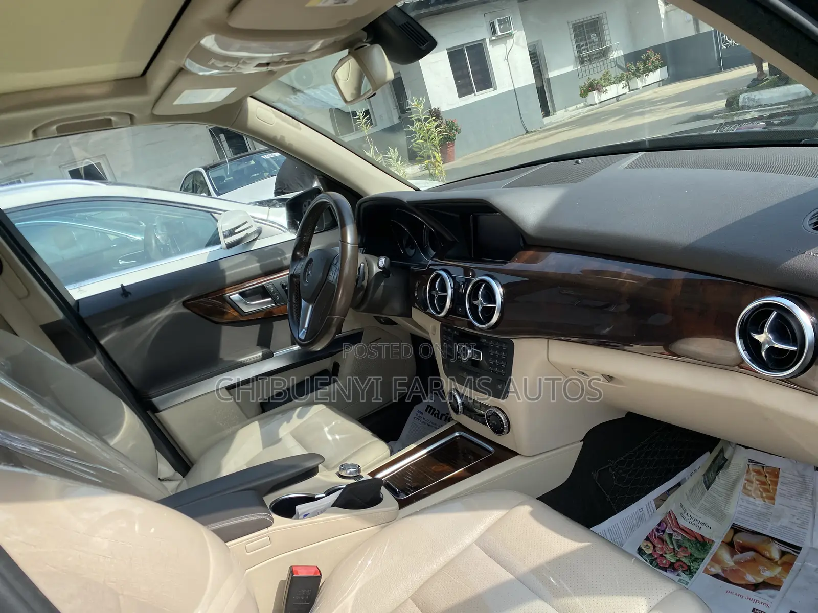Mercedes-Benz GLK-Class Base GLK 350 4dr AWD 4MATIC (3.5L 6cyl 7A) 2015