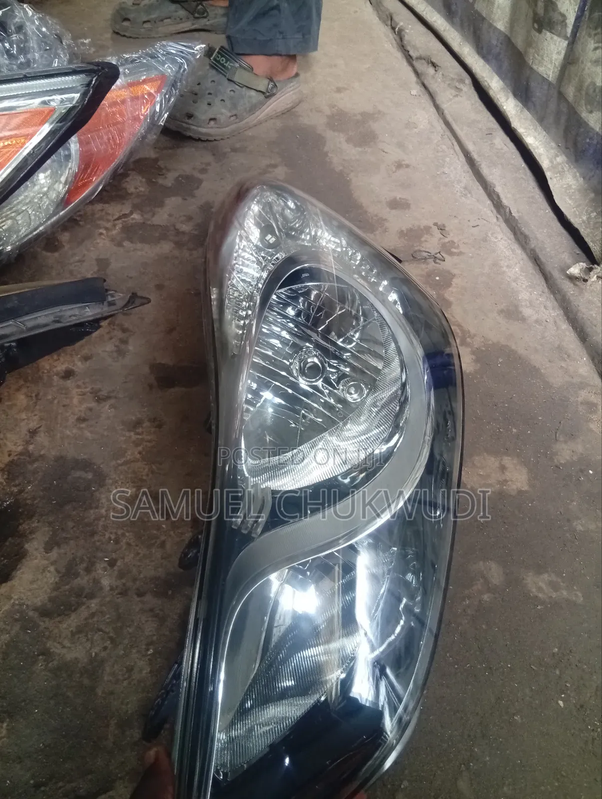 Hyundai Elentra 2012 Headlight