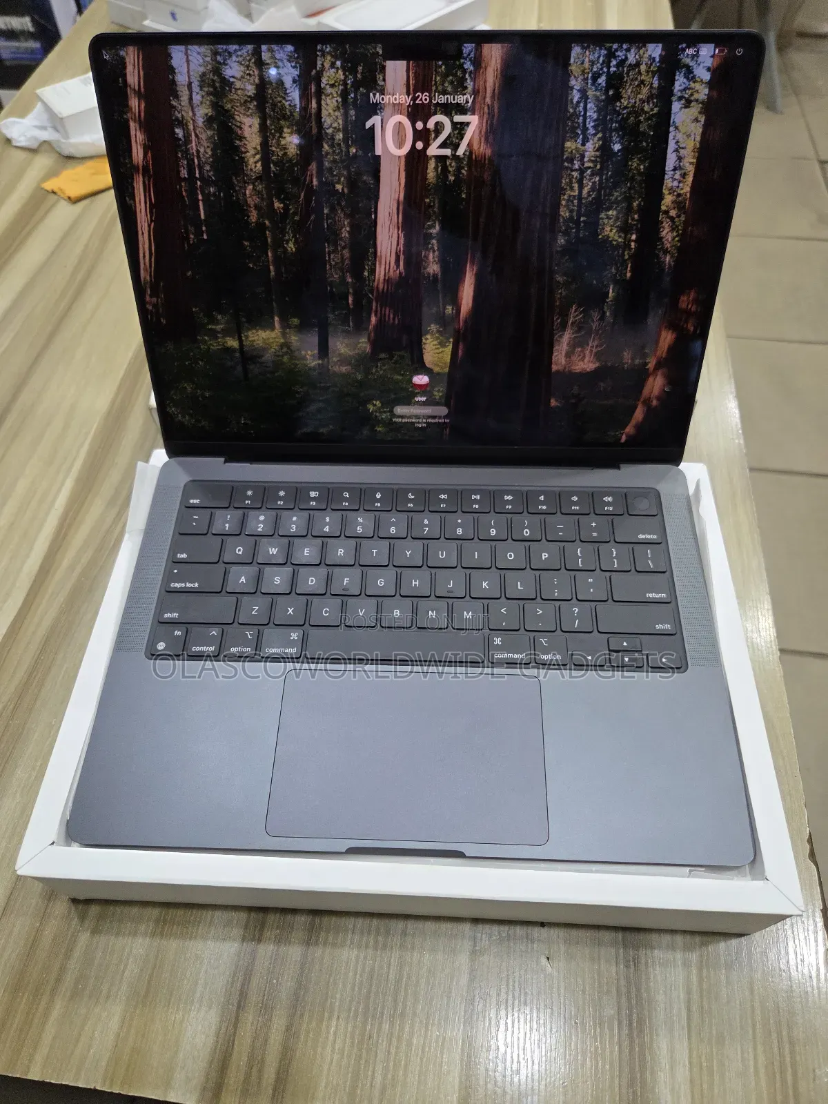 Laptop Apple MacBook Pro 2024 M4 14-inch 16GB Apple M4 SSD 512GB