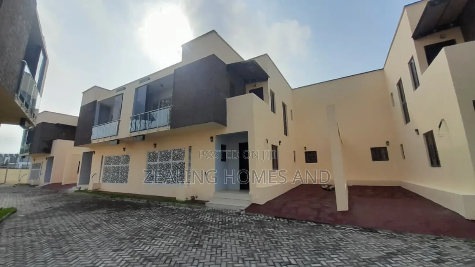 4bdrm Duplex in Lekki Scheme 2 , Abraham Adesanya for rent