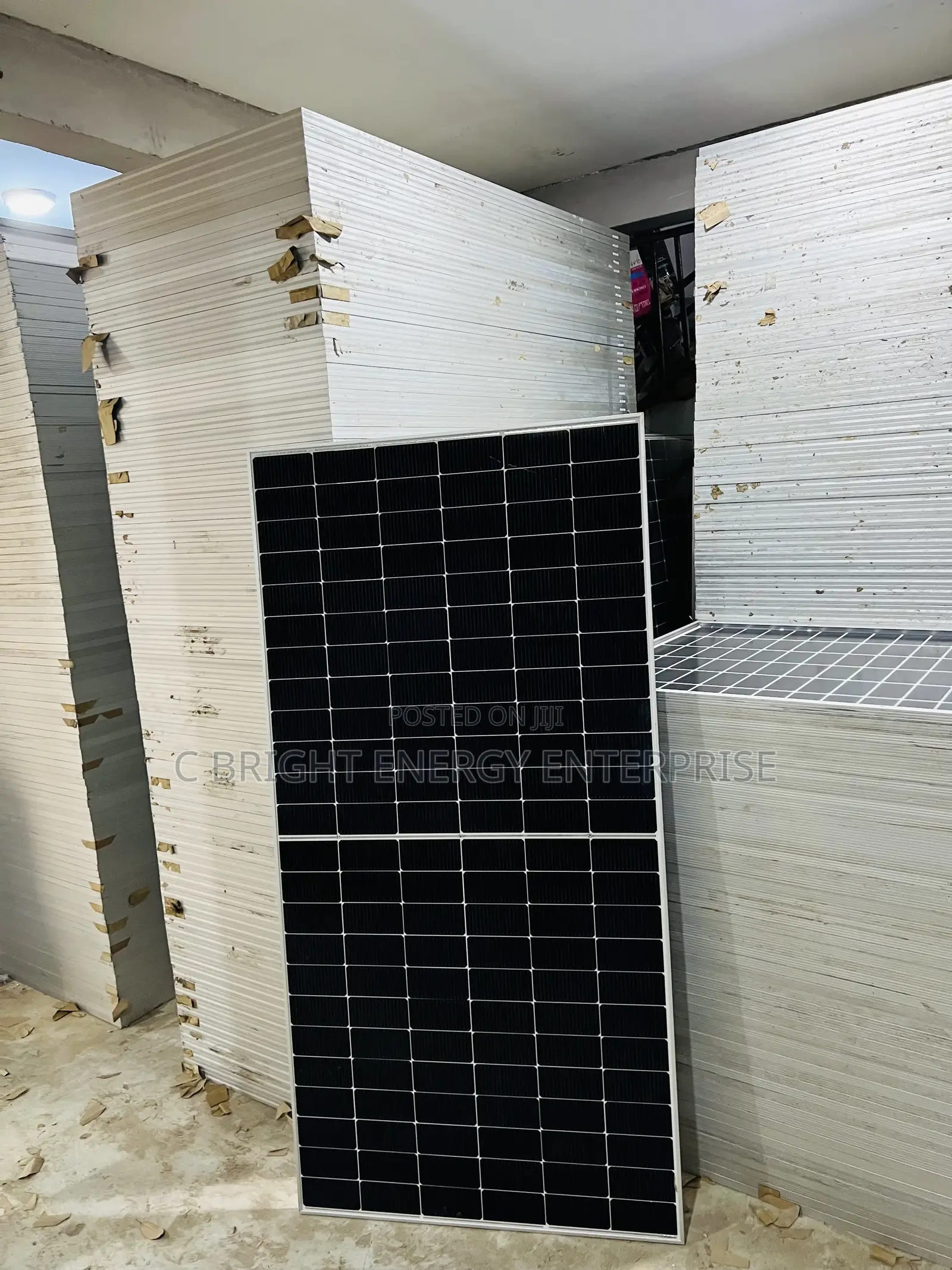 650watt Suntech 144 Cells Solar Panels