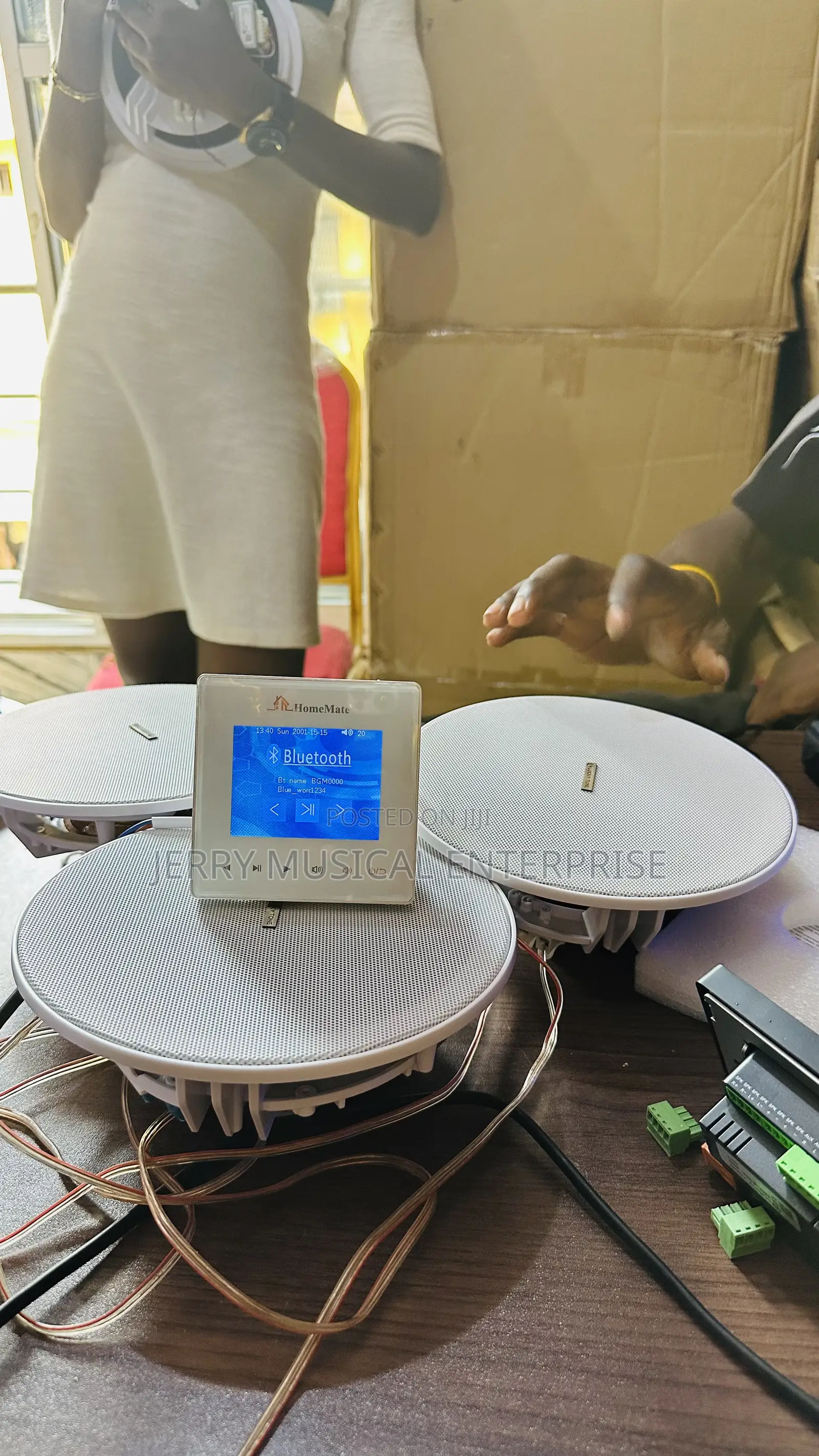 Home Mate In Wall Amplifier With Bluetooth And Usb Port