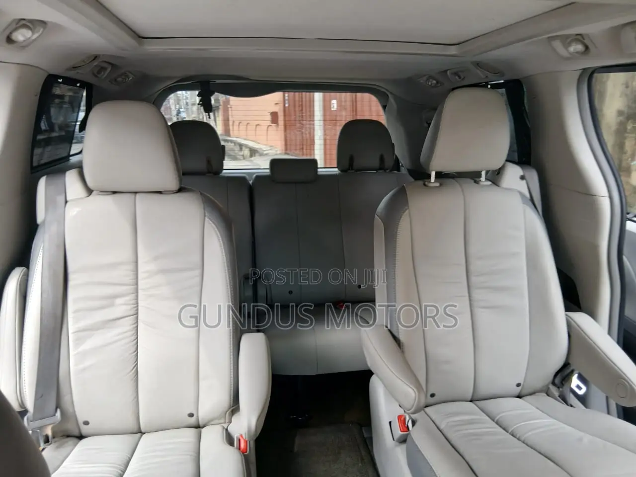 Toyota Sienna Limited 7 Passenger 2011 Gray