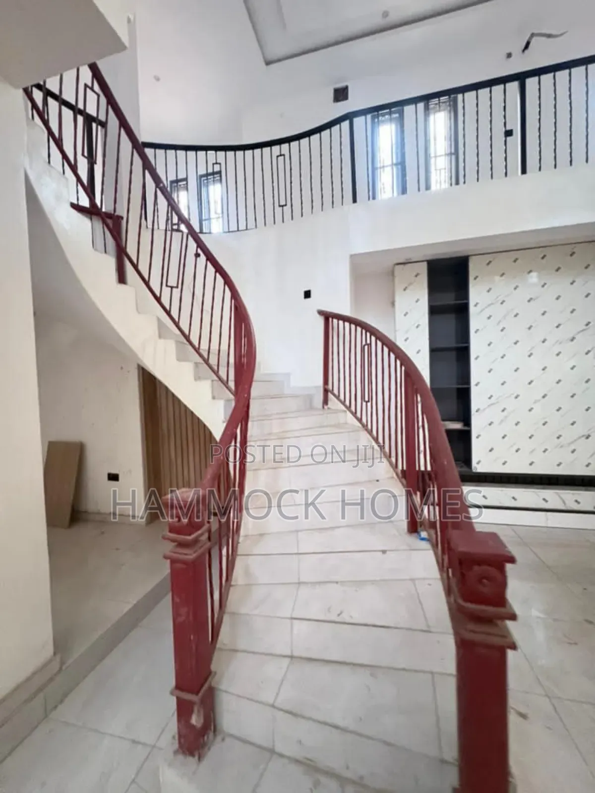 4bdrm Penthouse in New Bodija Estate for sale