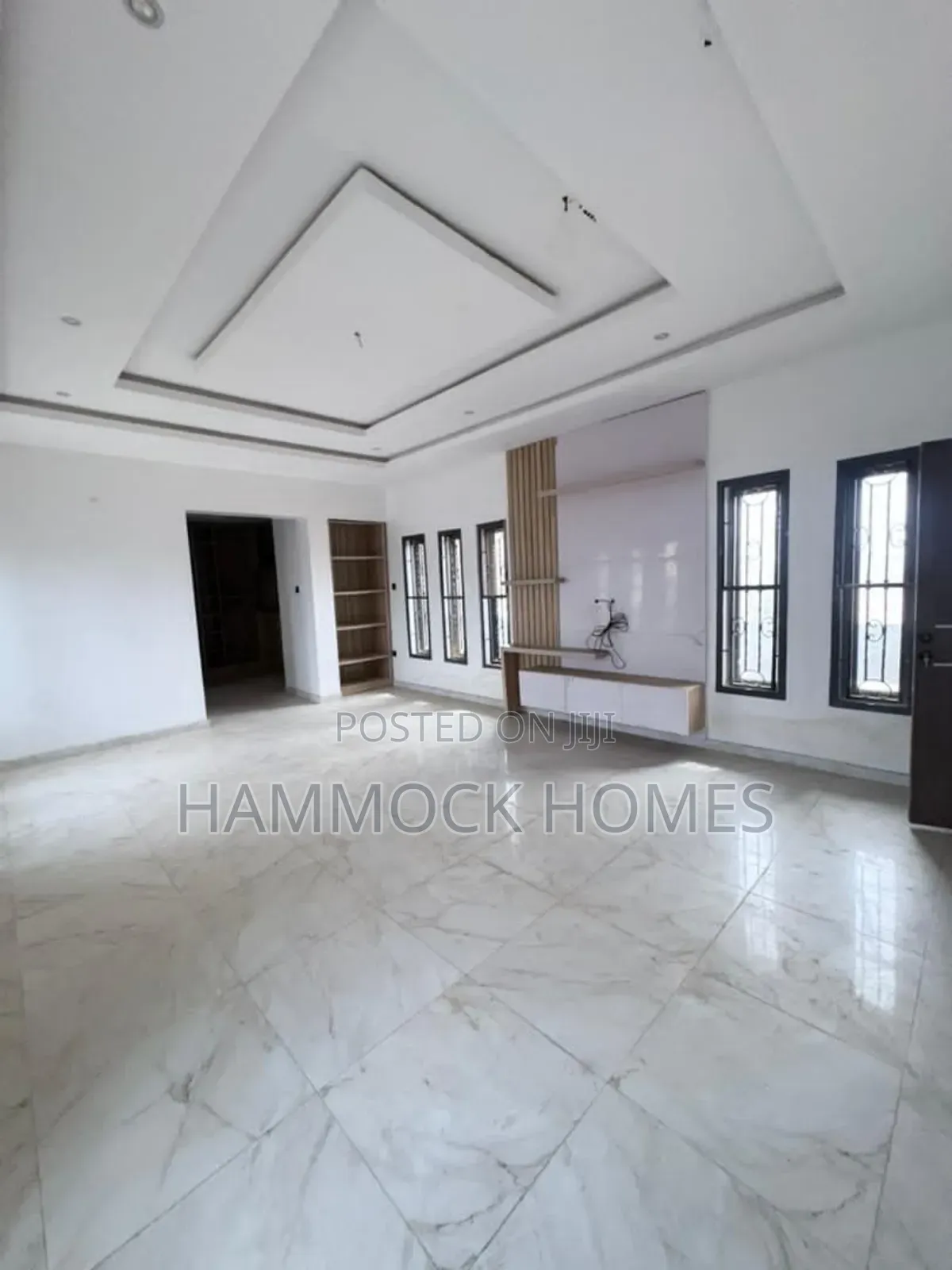 4bdrm Penthouse in New Bodija Estate for sale