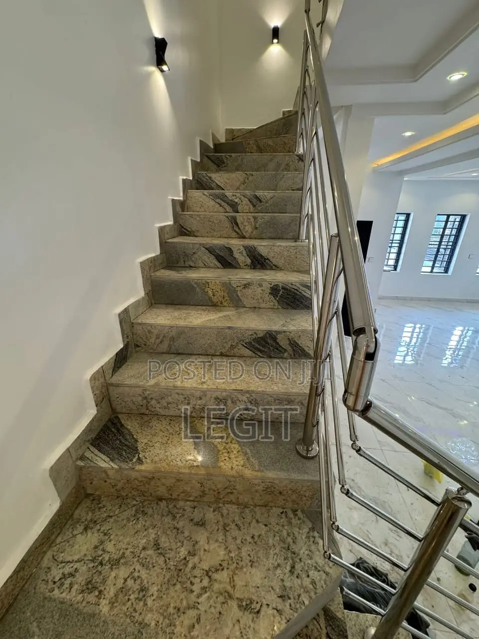 4bdrm Duplex in Lugbe District for sale