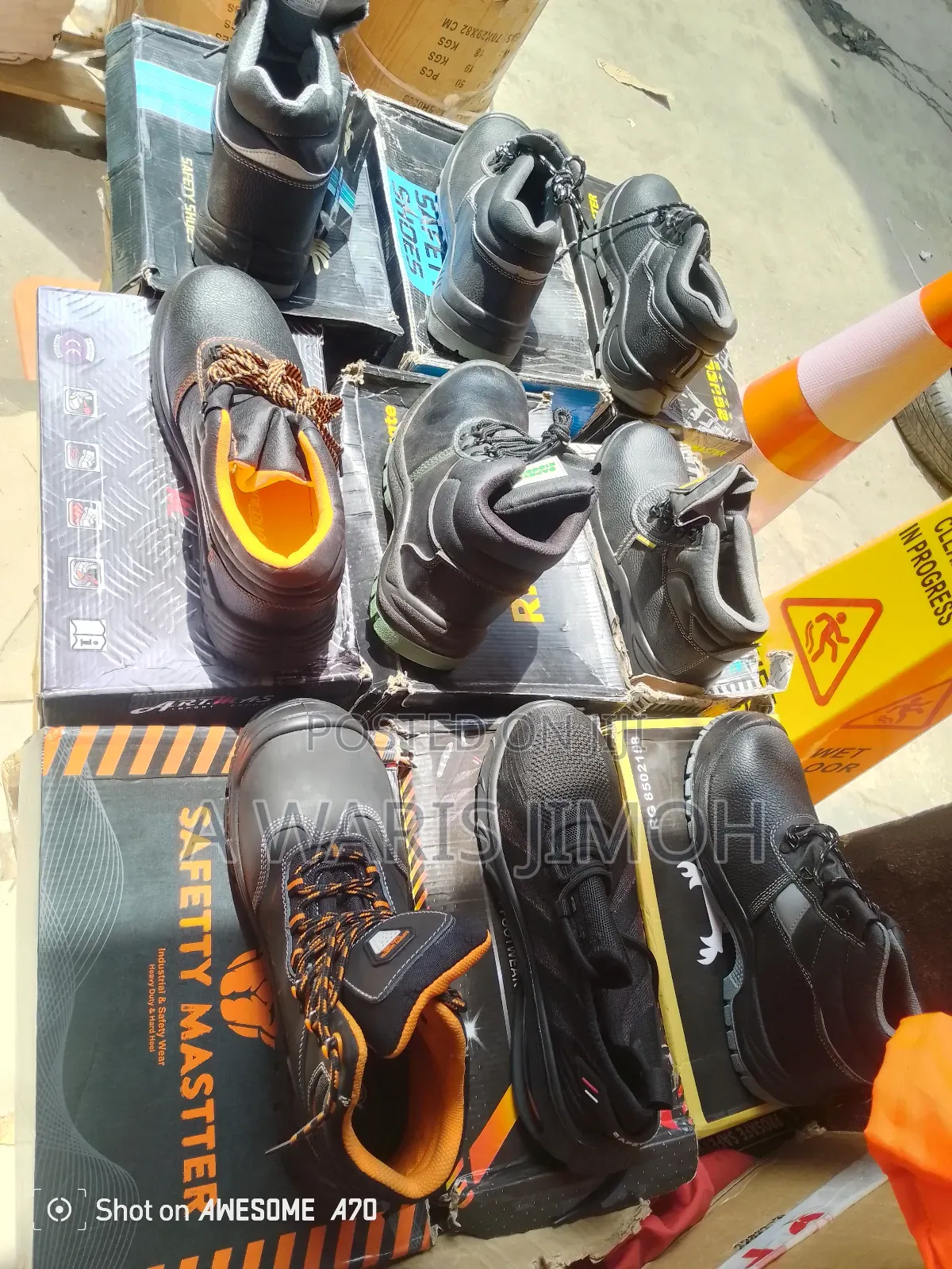 All Types of Safety Shoe Is Available