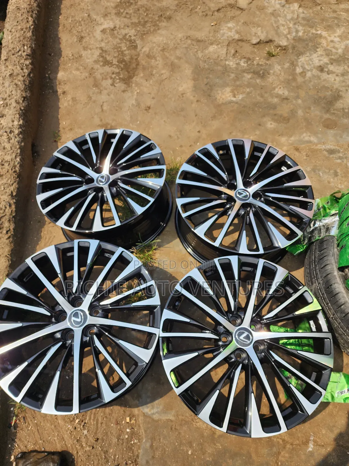 Brand New 20inch 2021,2023 Rx350 Rim.